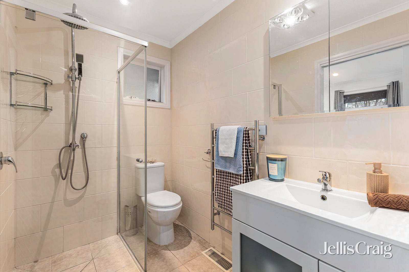24 Walnut Drive, Kilsyth image 8