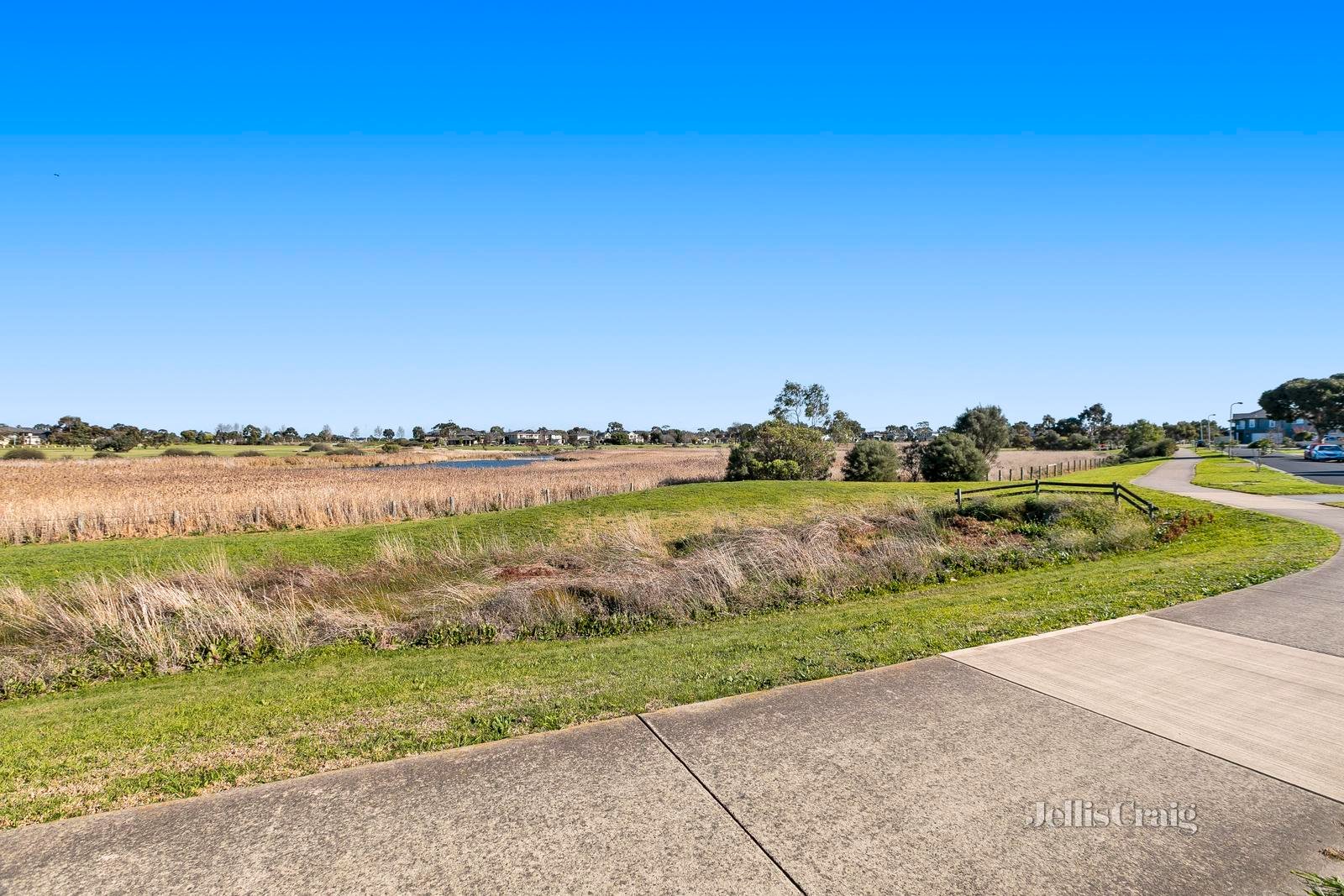 24 Waratah Drive, Altona Meadows image 18