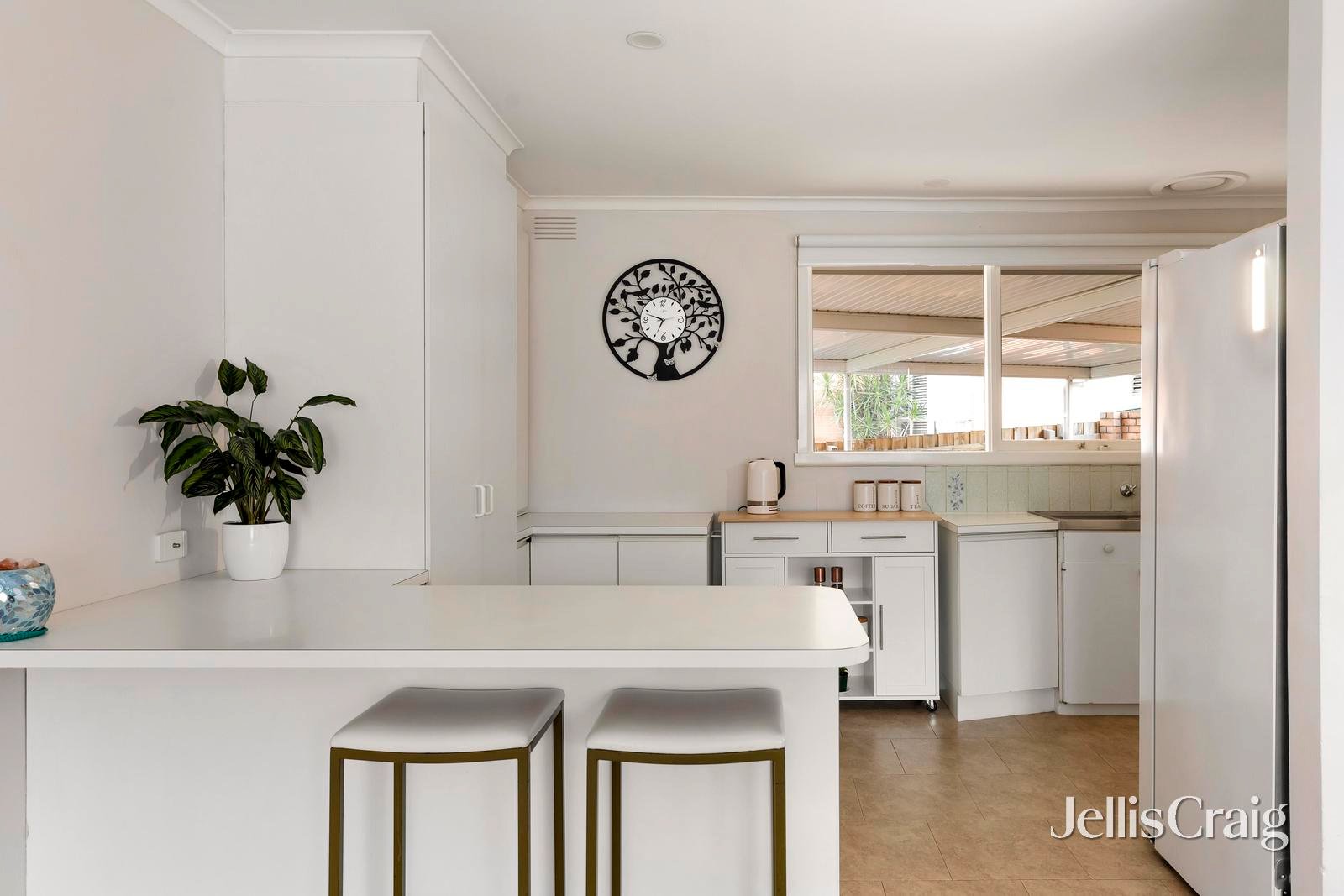 24 Warren Road, Viewbank image 3