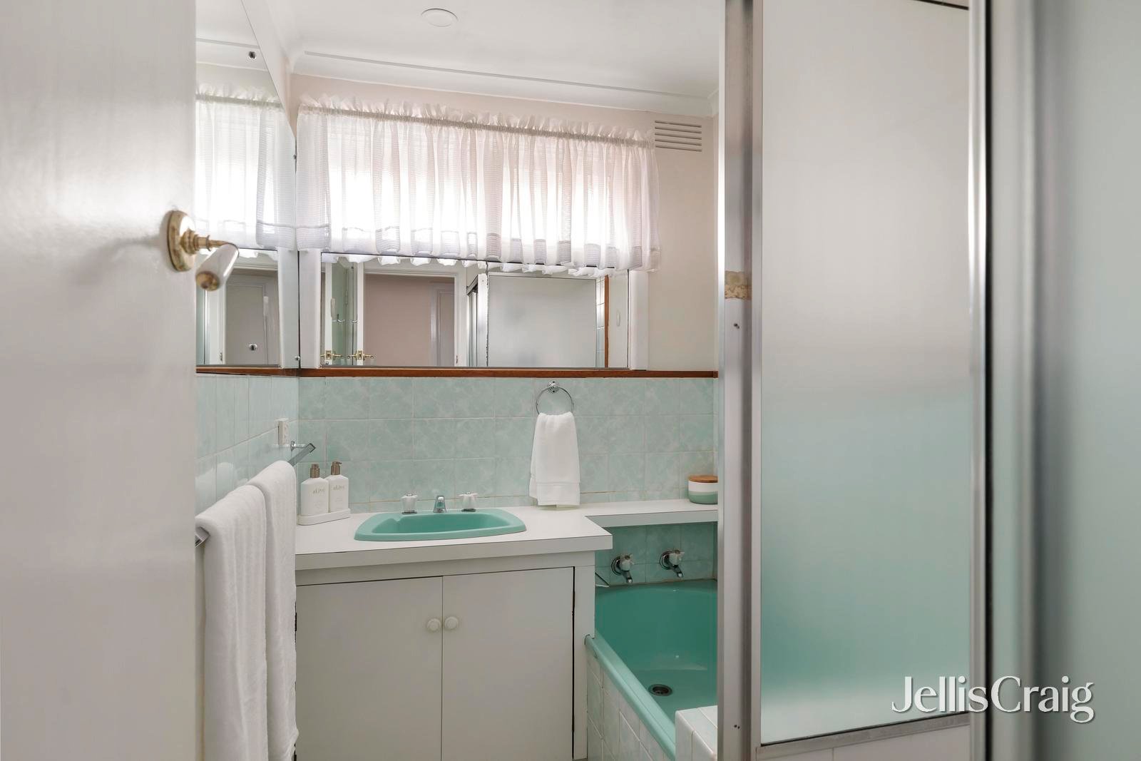 24 Warren Road, Viewbank image 7