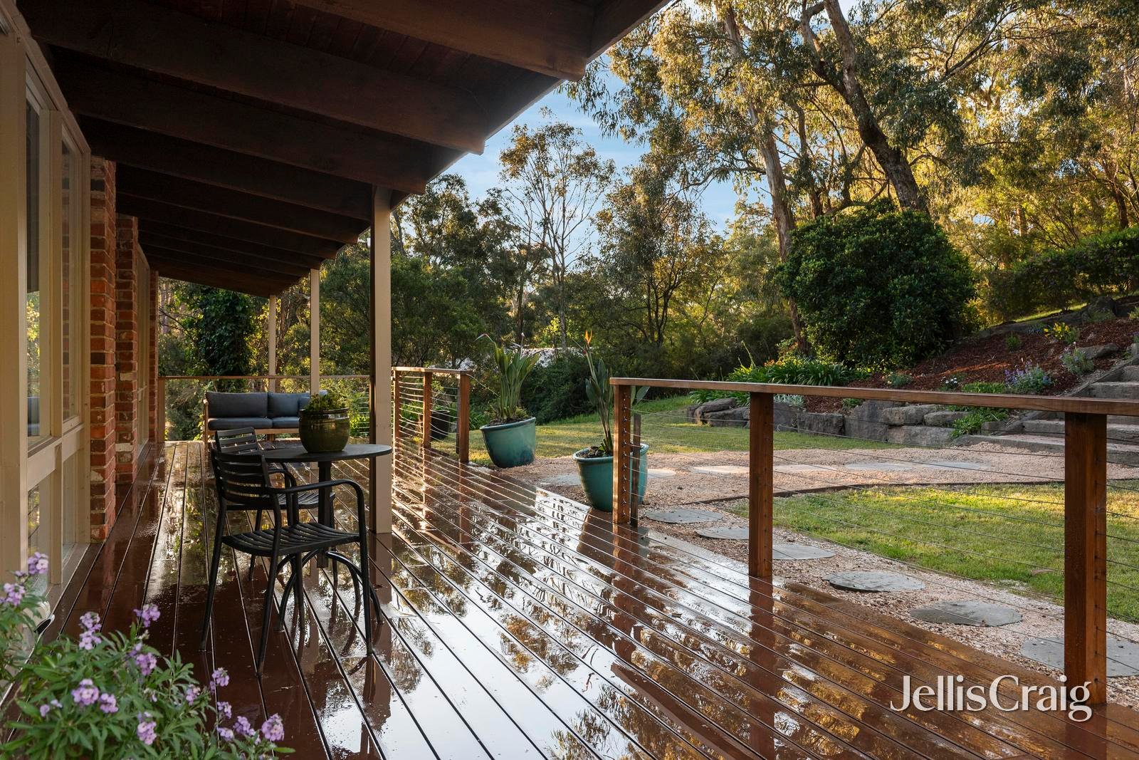 24 Warringah Crescent, Eltham image 15