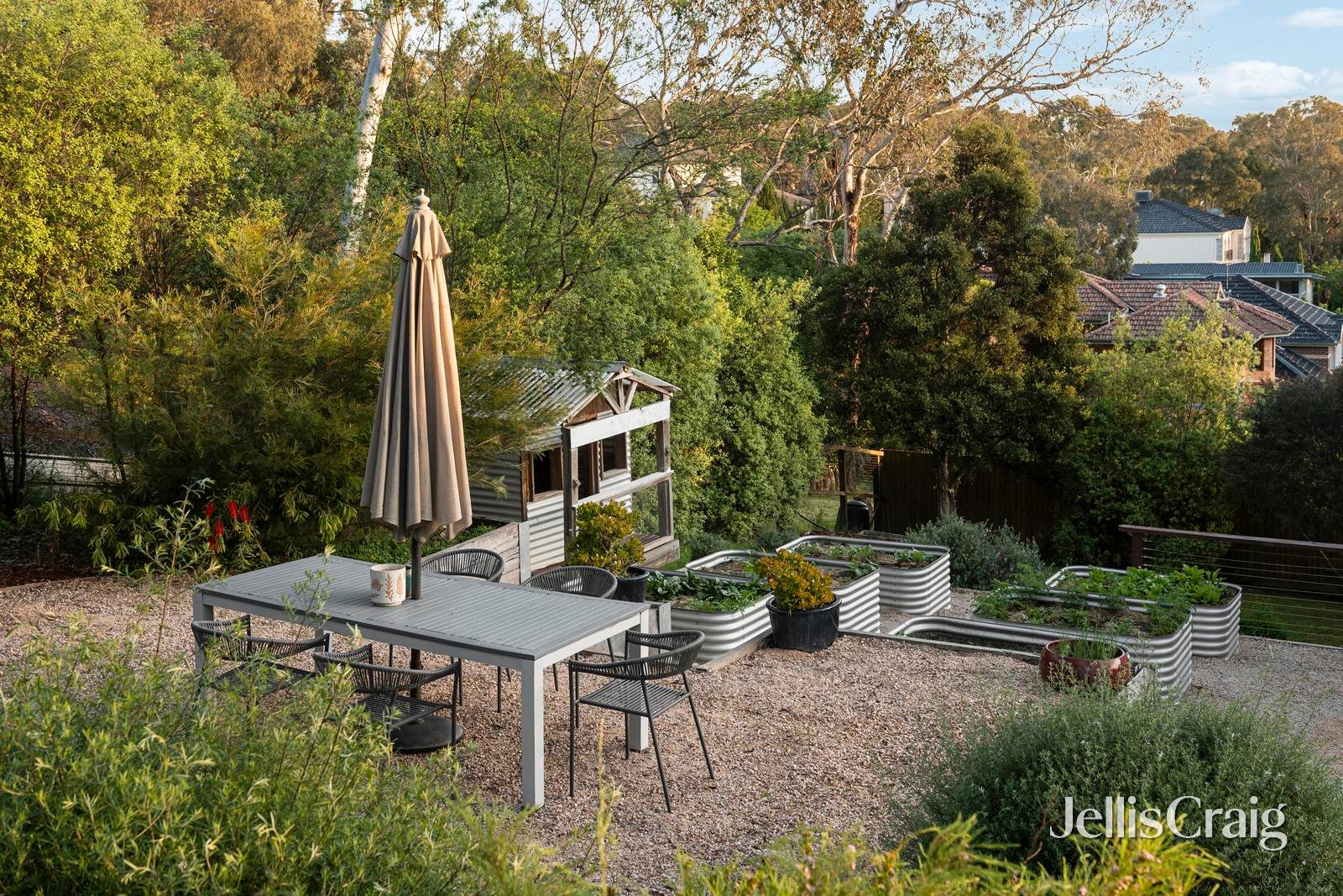 24 Warringah Crescent, Eltham image 18