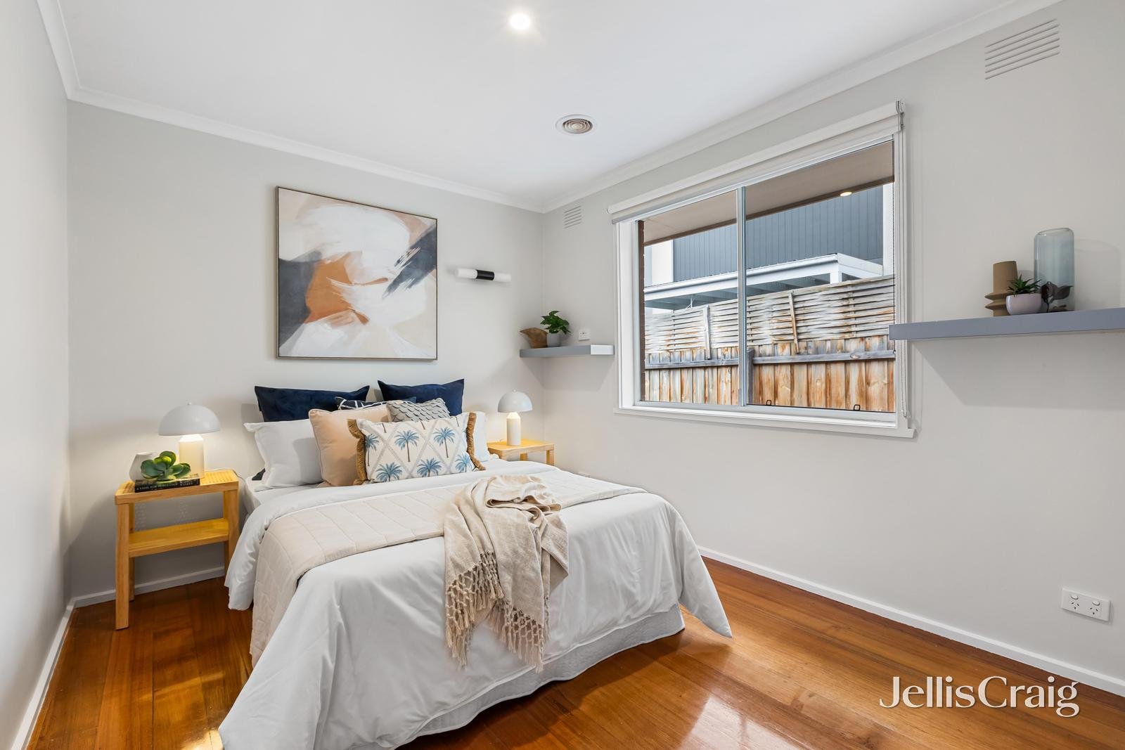 2/4 Wattle Grove, Mckinnon image 8
