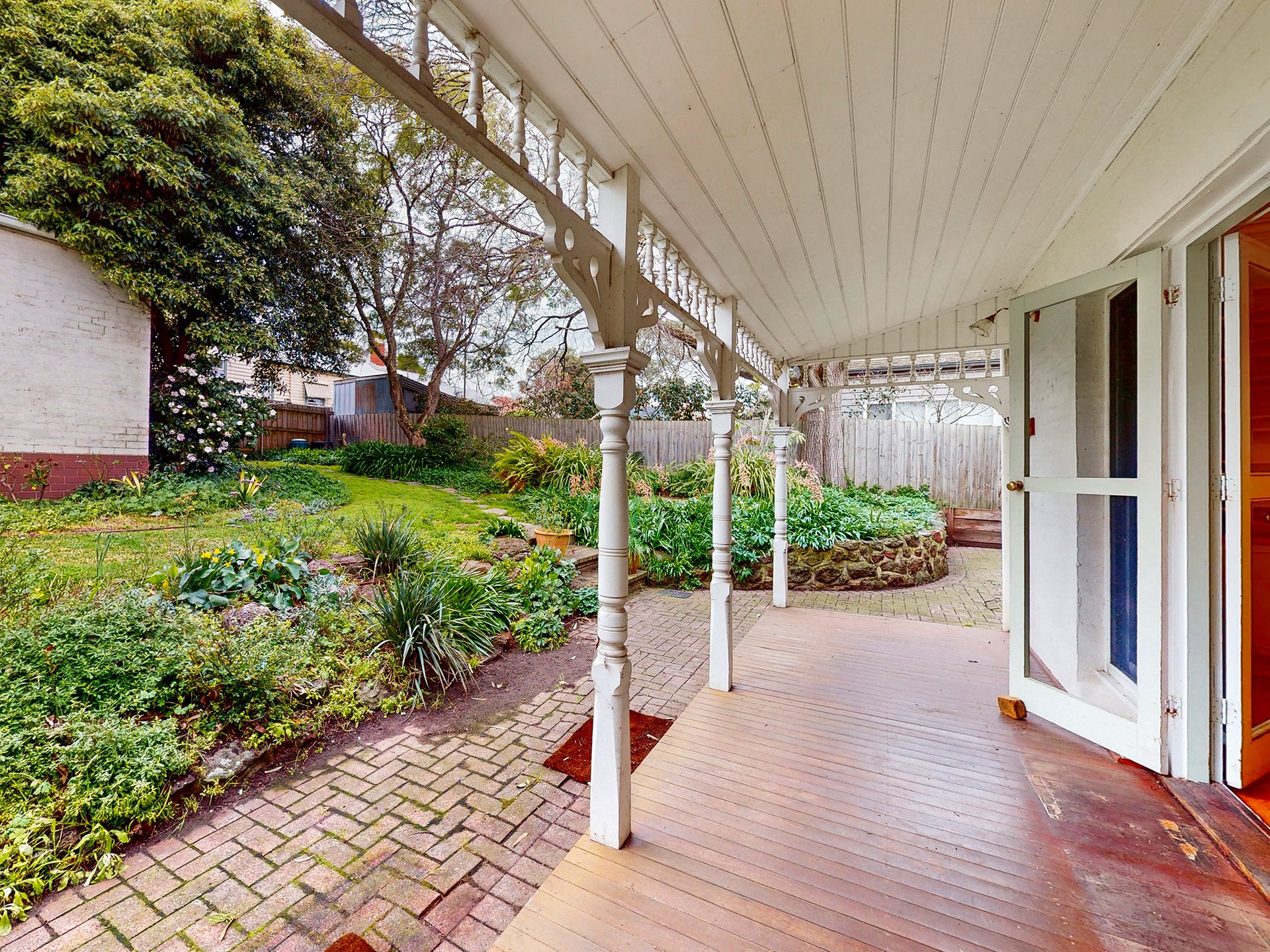 24 Wattle Valley Road, Canterbury image 2