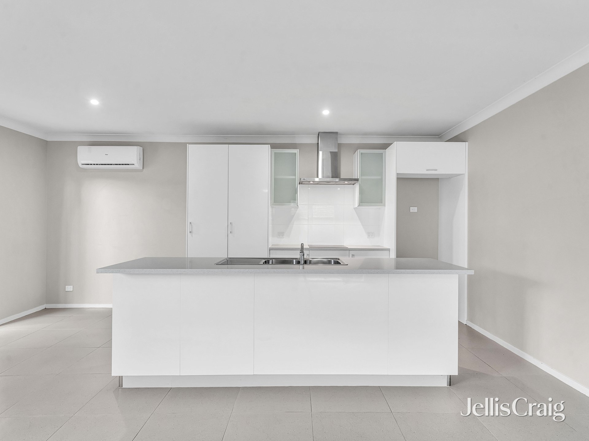 24 Wattlewoods Place, Carrum&nbsp;Downs image 2