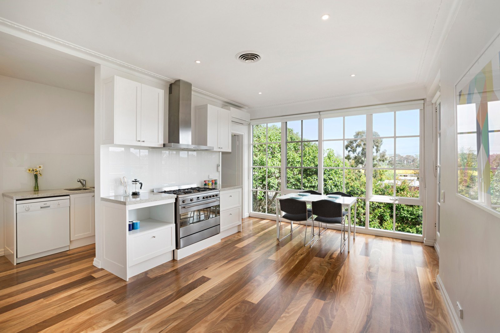 2/4 Wellesley Road, Hawthorn image 3