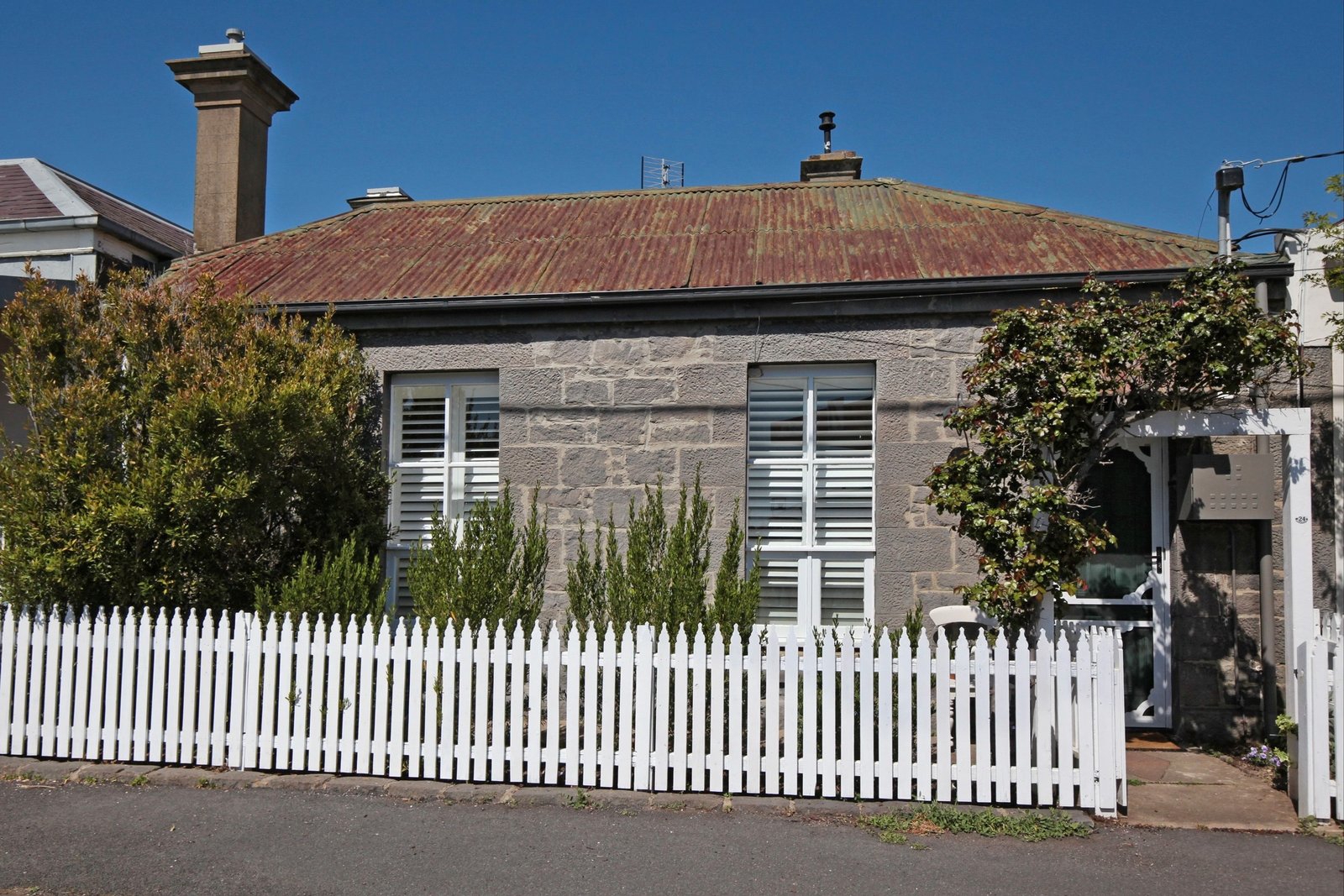 Property Gallery Thumbnail 2