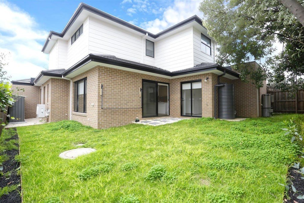 2/4 West Court, Glen&nbsp;Waverley image 10