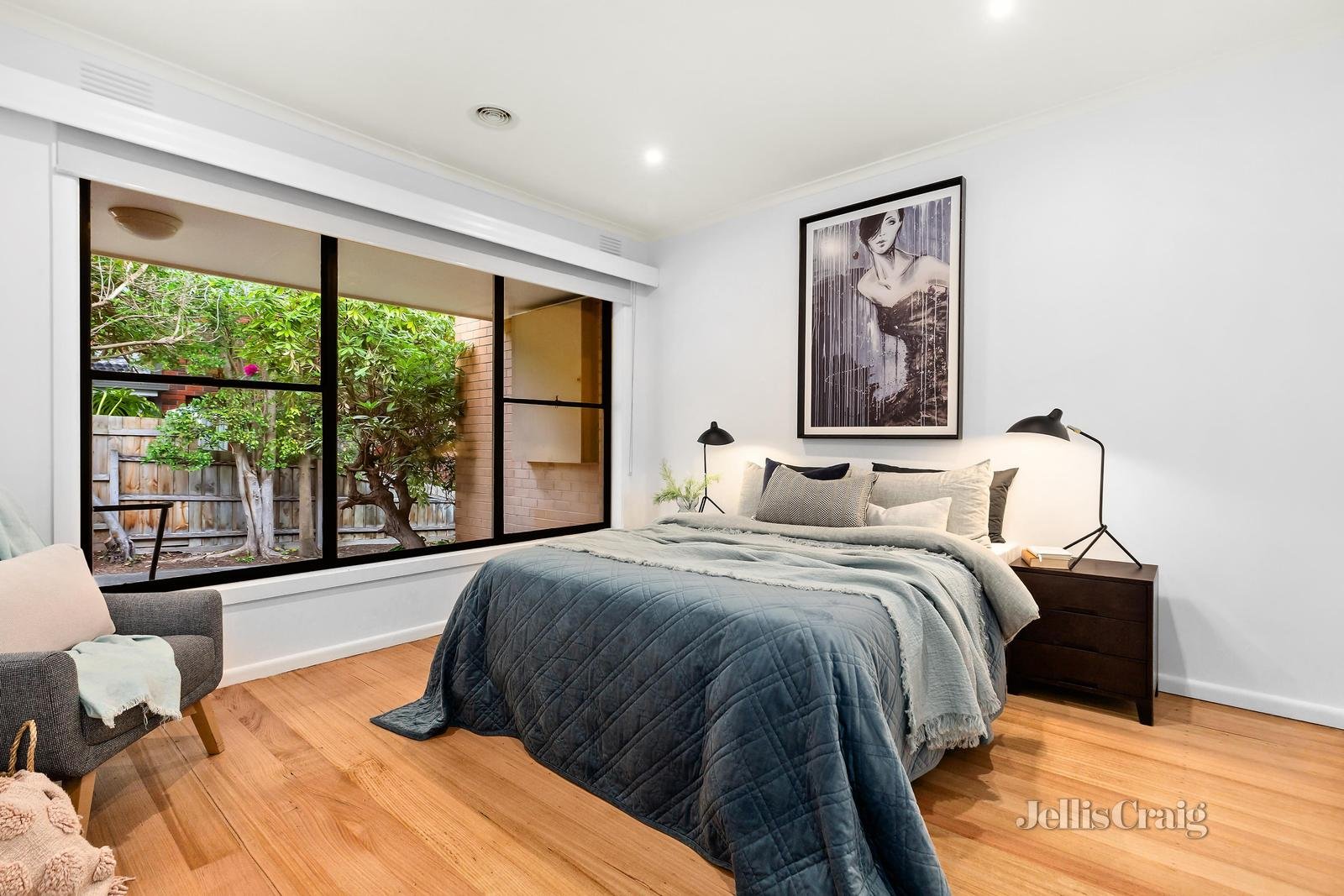 2/4 Westminster Street, Balwyn image 4