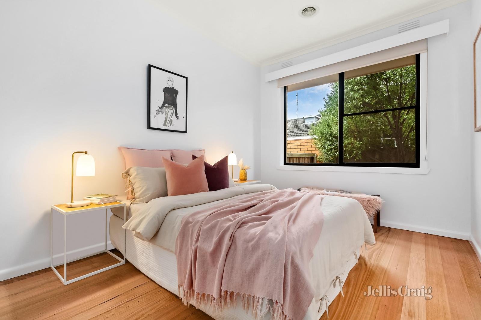 2/4 Westminster Street, Balwyn image 6