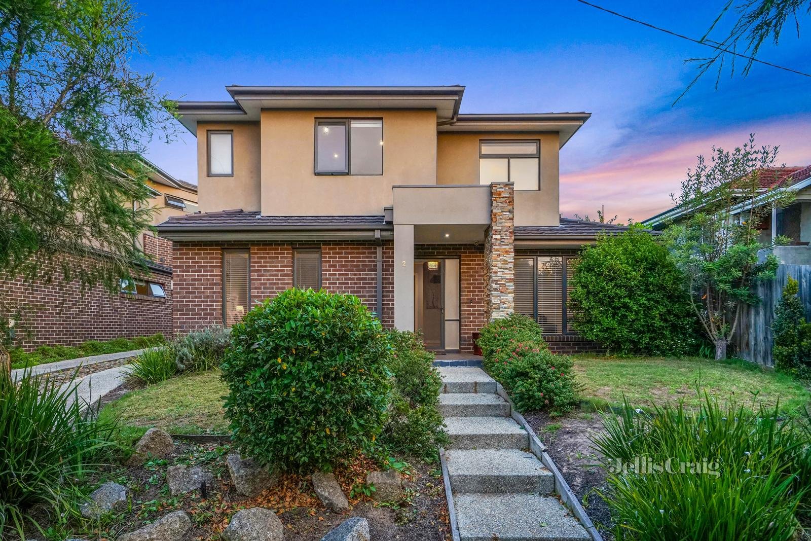 2/4 Winbirra Parade, Ashwood image 1