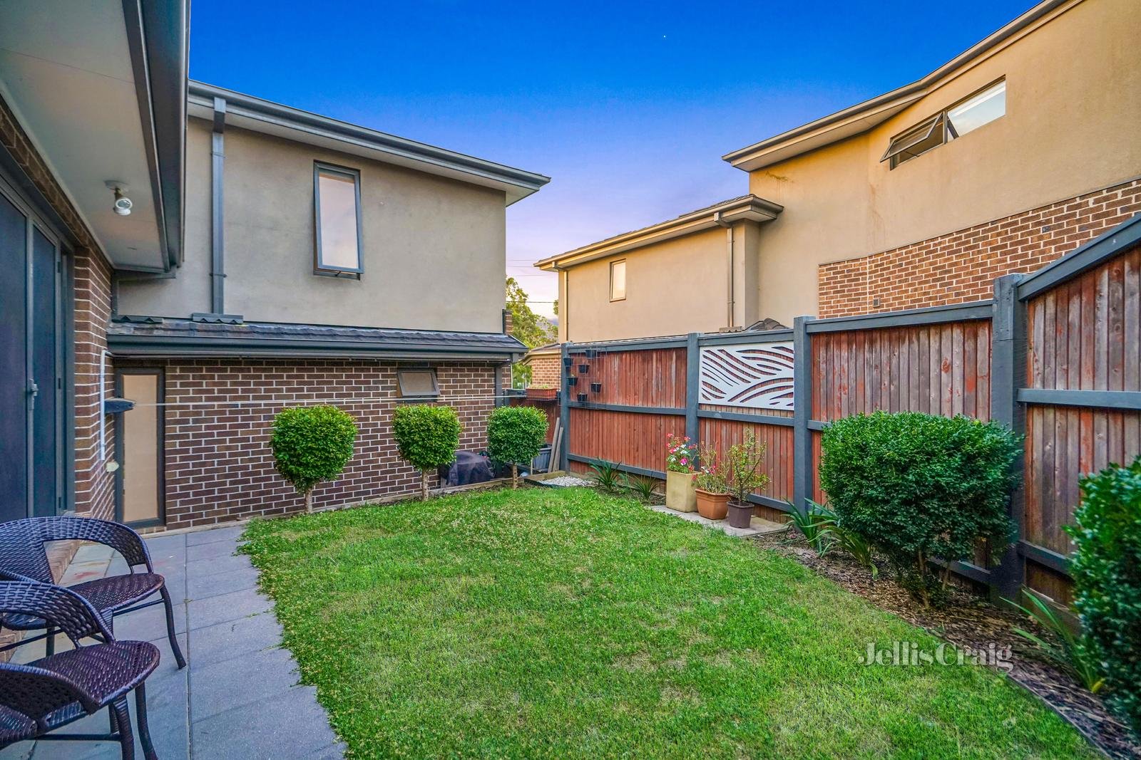 2/4 Winbirra Parade, Ashwood image 9