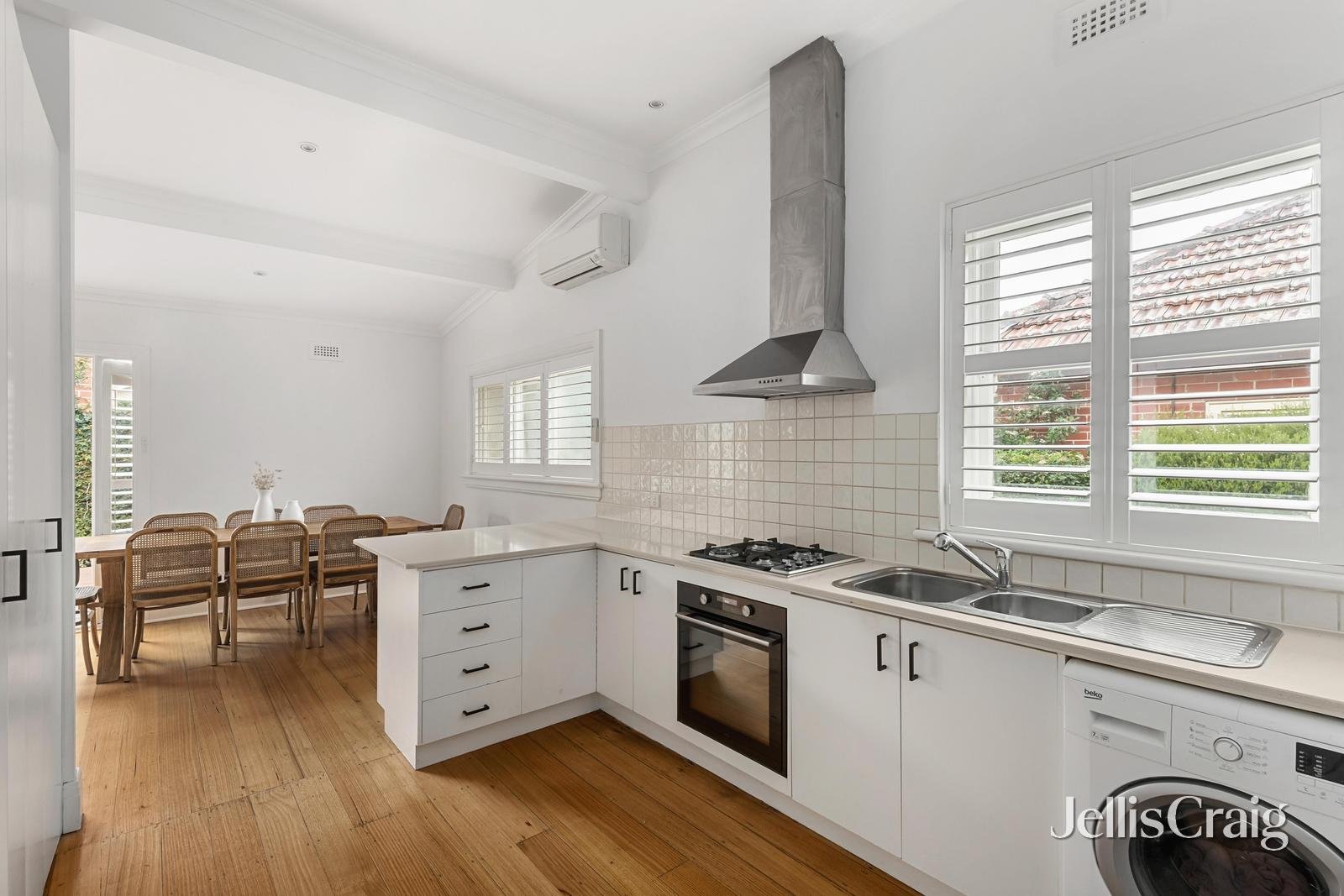 2/40-42 Woornack Road, Carnegie image 2