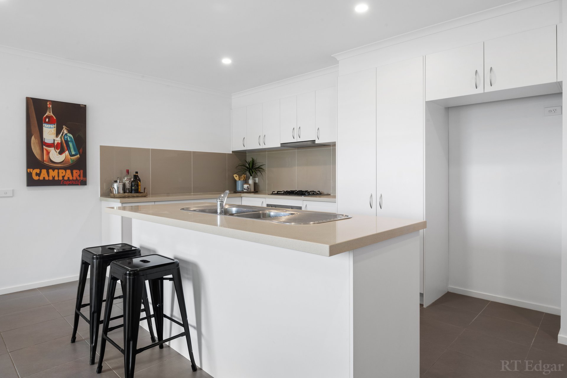 Property Gallery Thumbnail 3