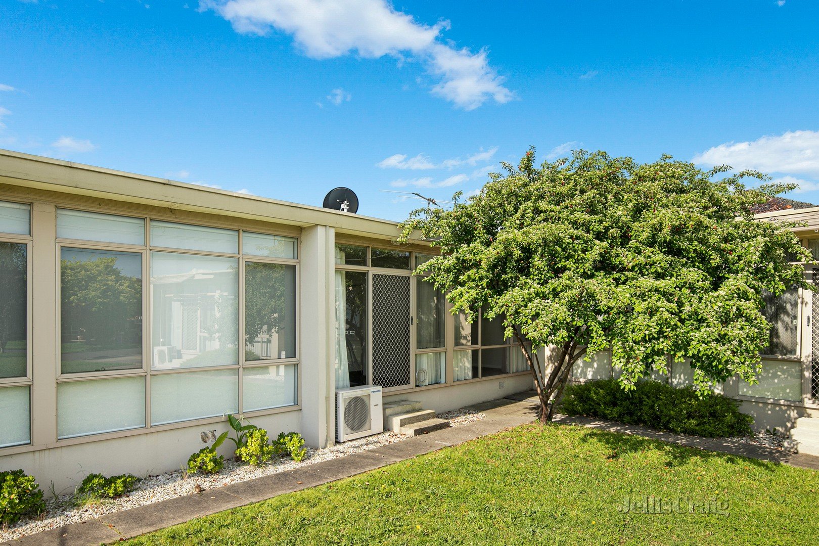 2/40 Chifley Avenue, Altona image 14