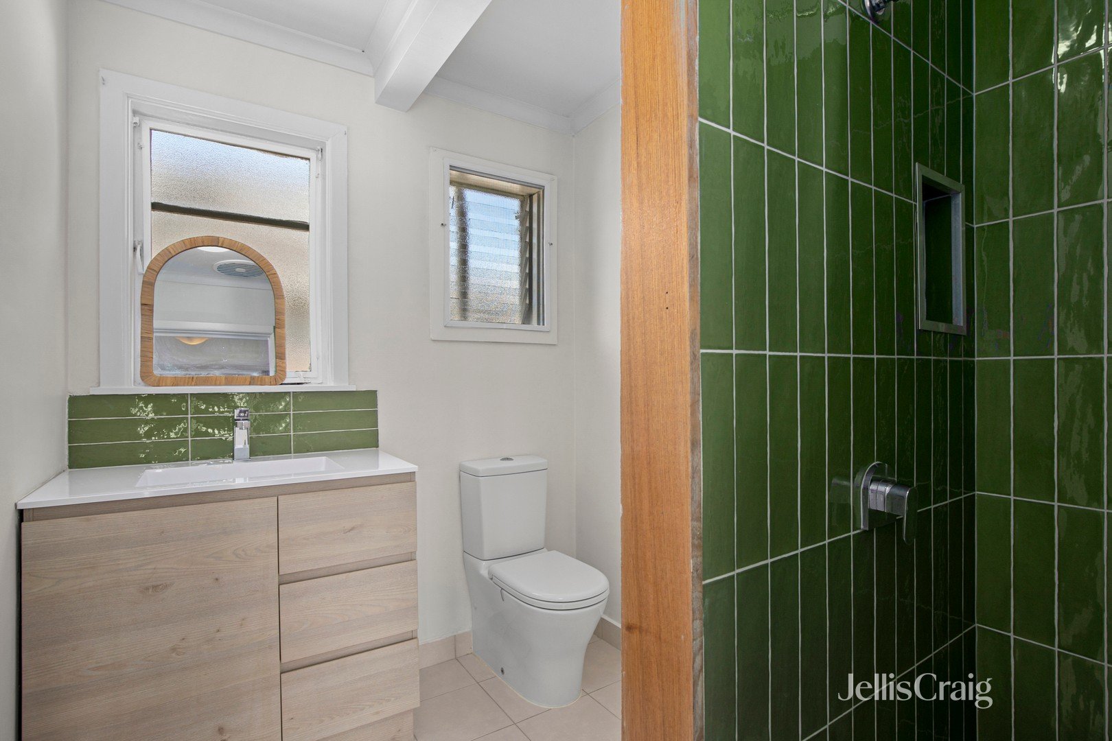 2/40 Chifley Avenue, Altona image 13