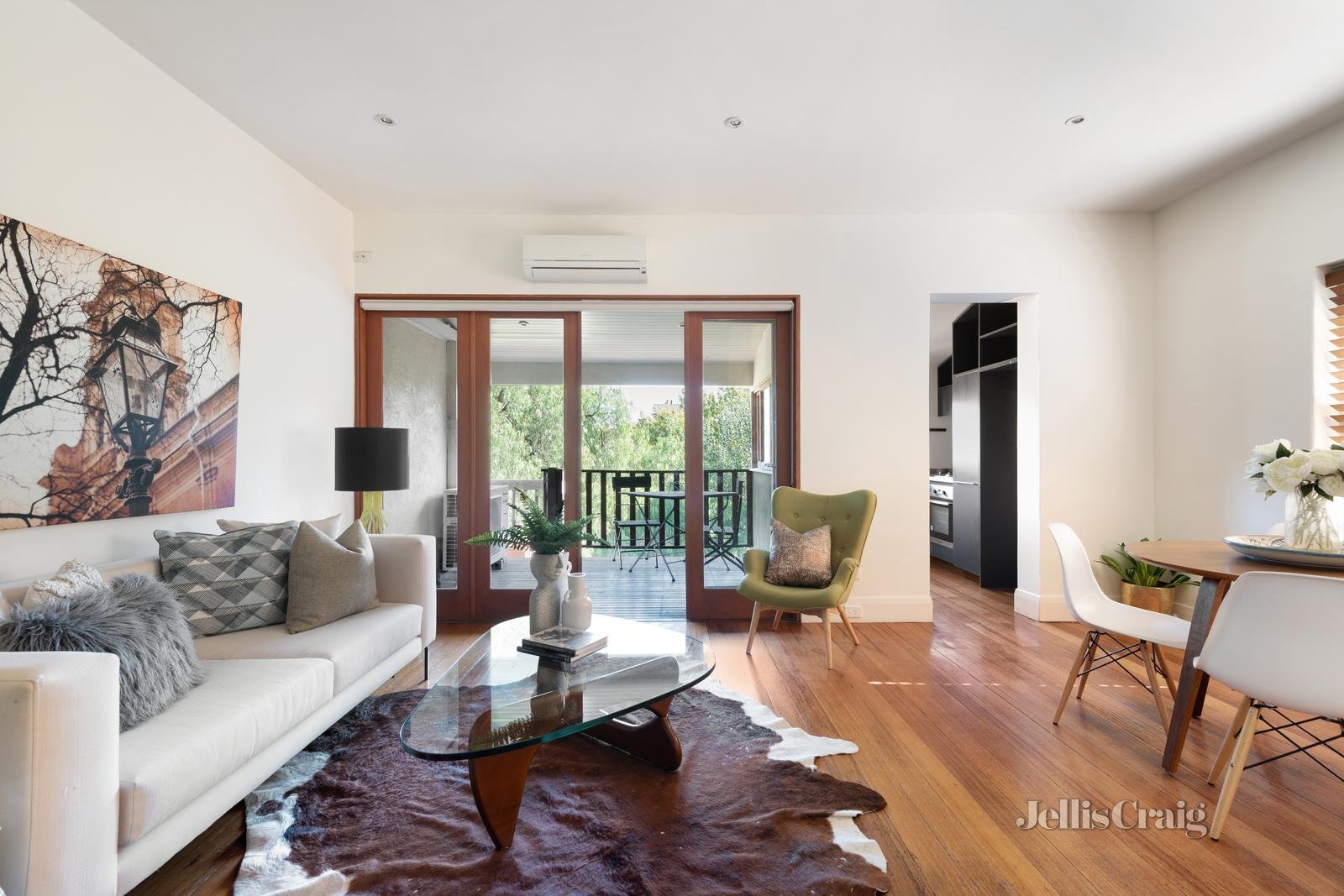 2/40 Creswick Street, Hawthorn image 2