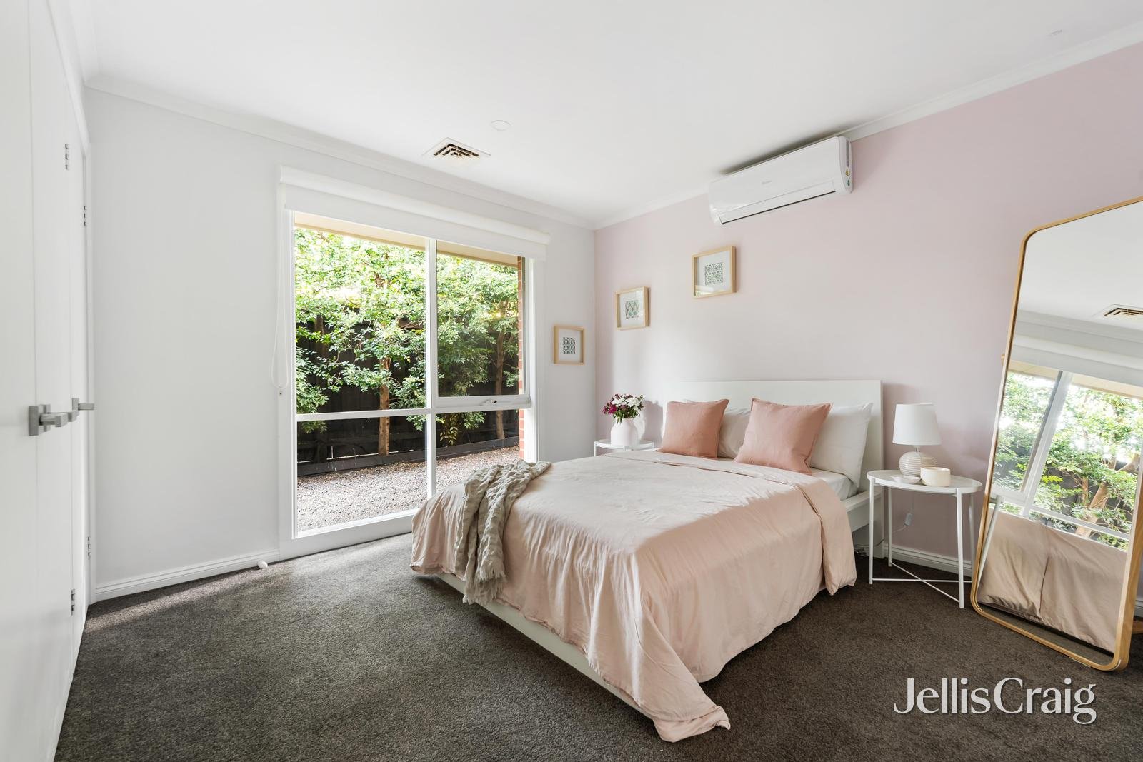 2/40 Elizabeth Street, Bentleigh East image 8