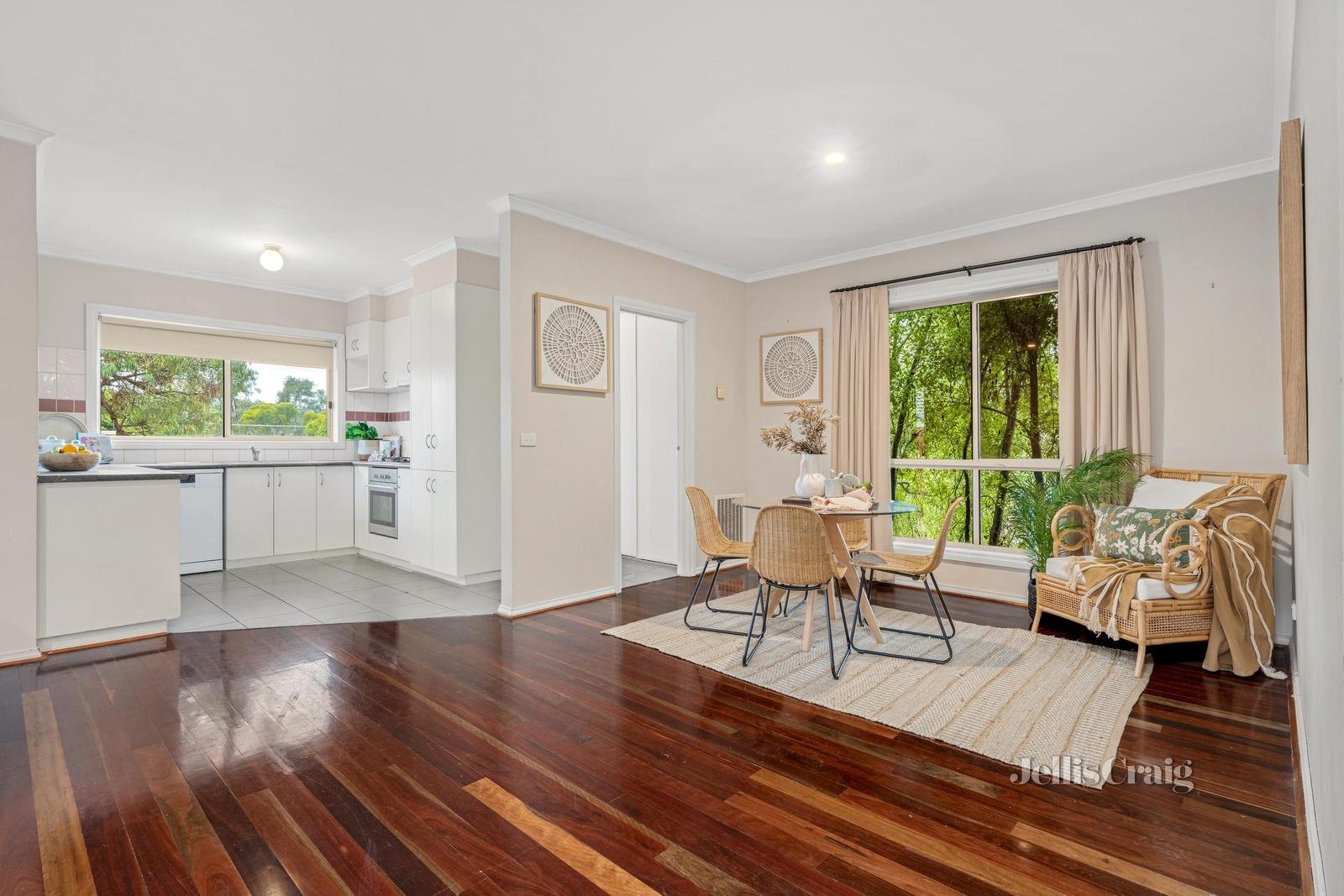 2/40 Felix Grove, Mooroolbark image 5