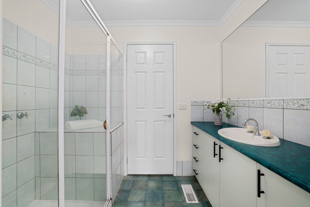 2/40 Linlithgow Street, Mitcham image 9