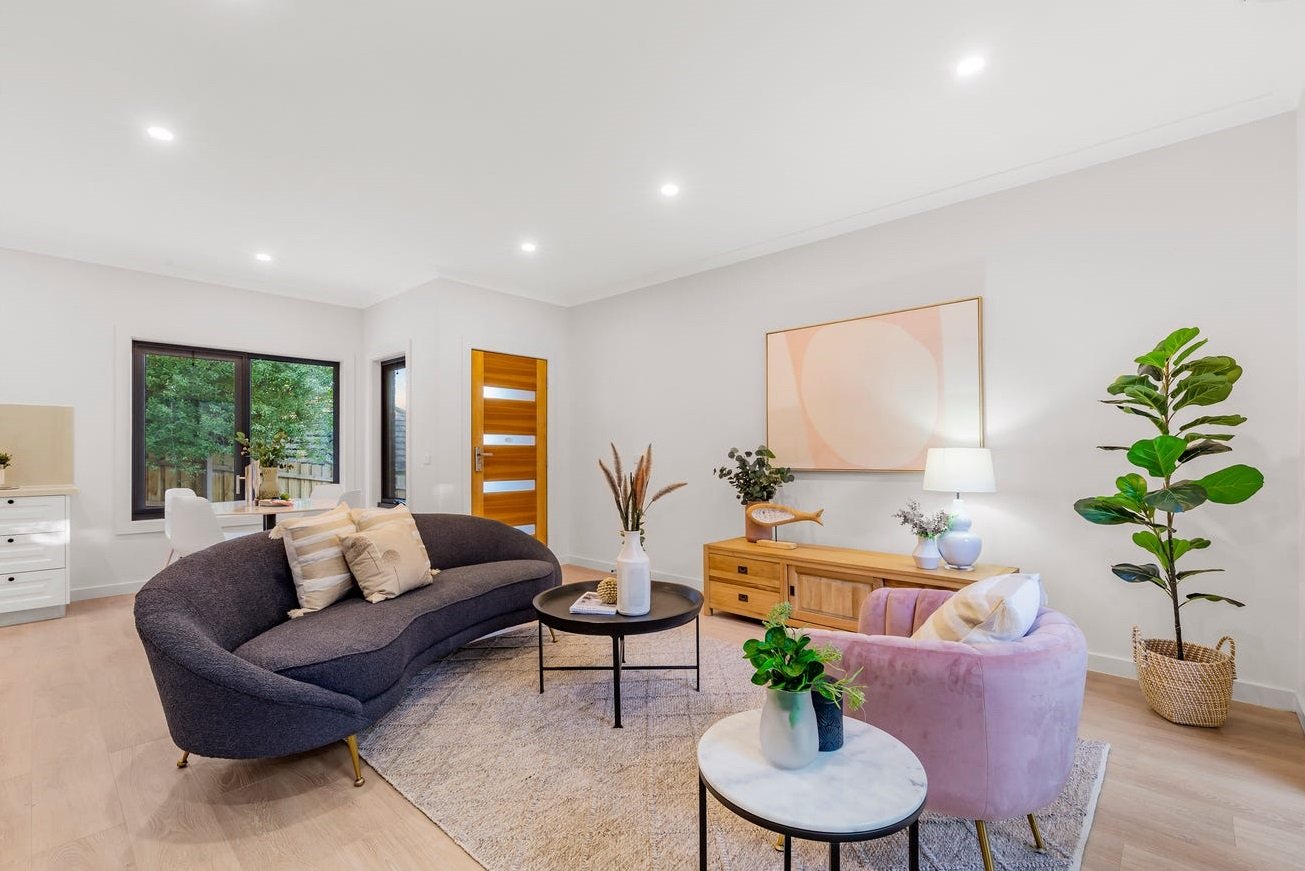 2/40 William Street, Ringwood image 2