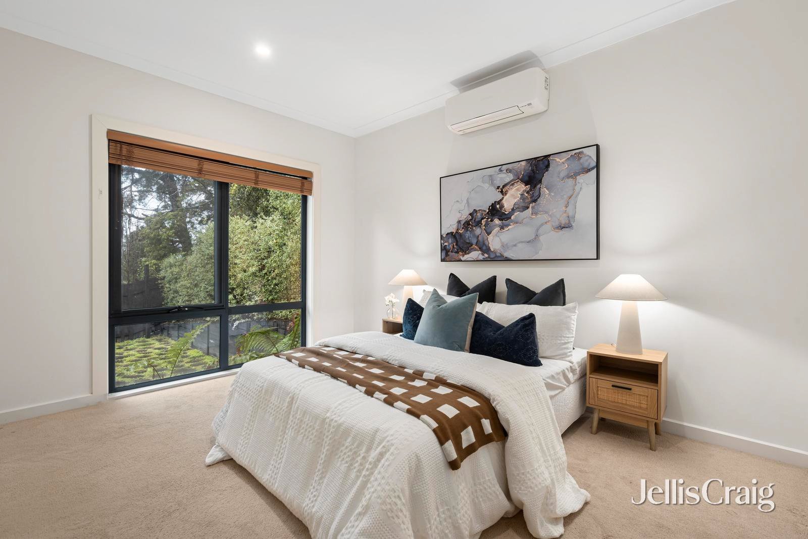 2/40 William Street, Ringwood image 6