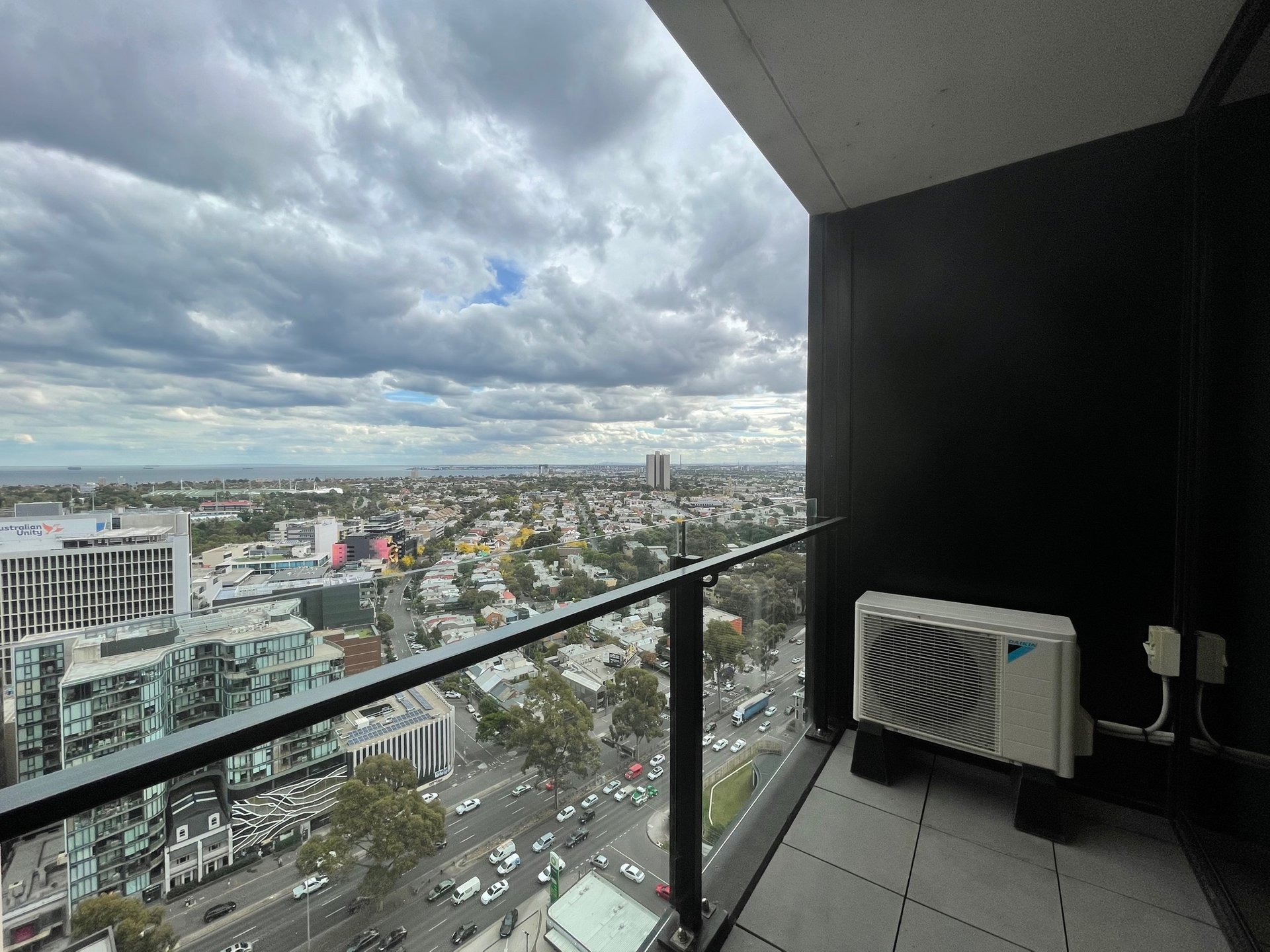 2402/50 Albert Road, South Melbourne image 5