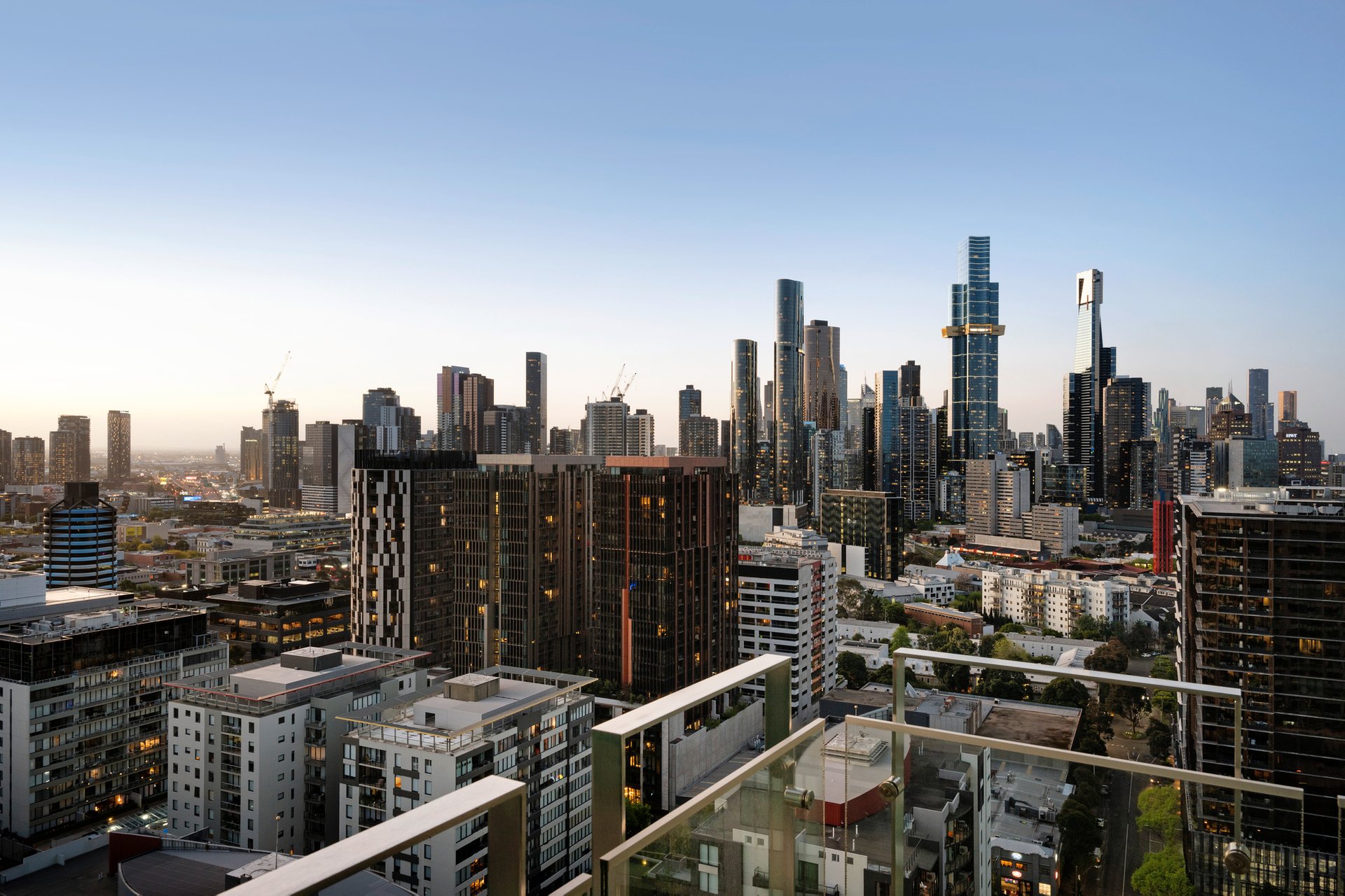 2403/368 St Kilda Road