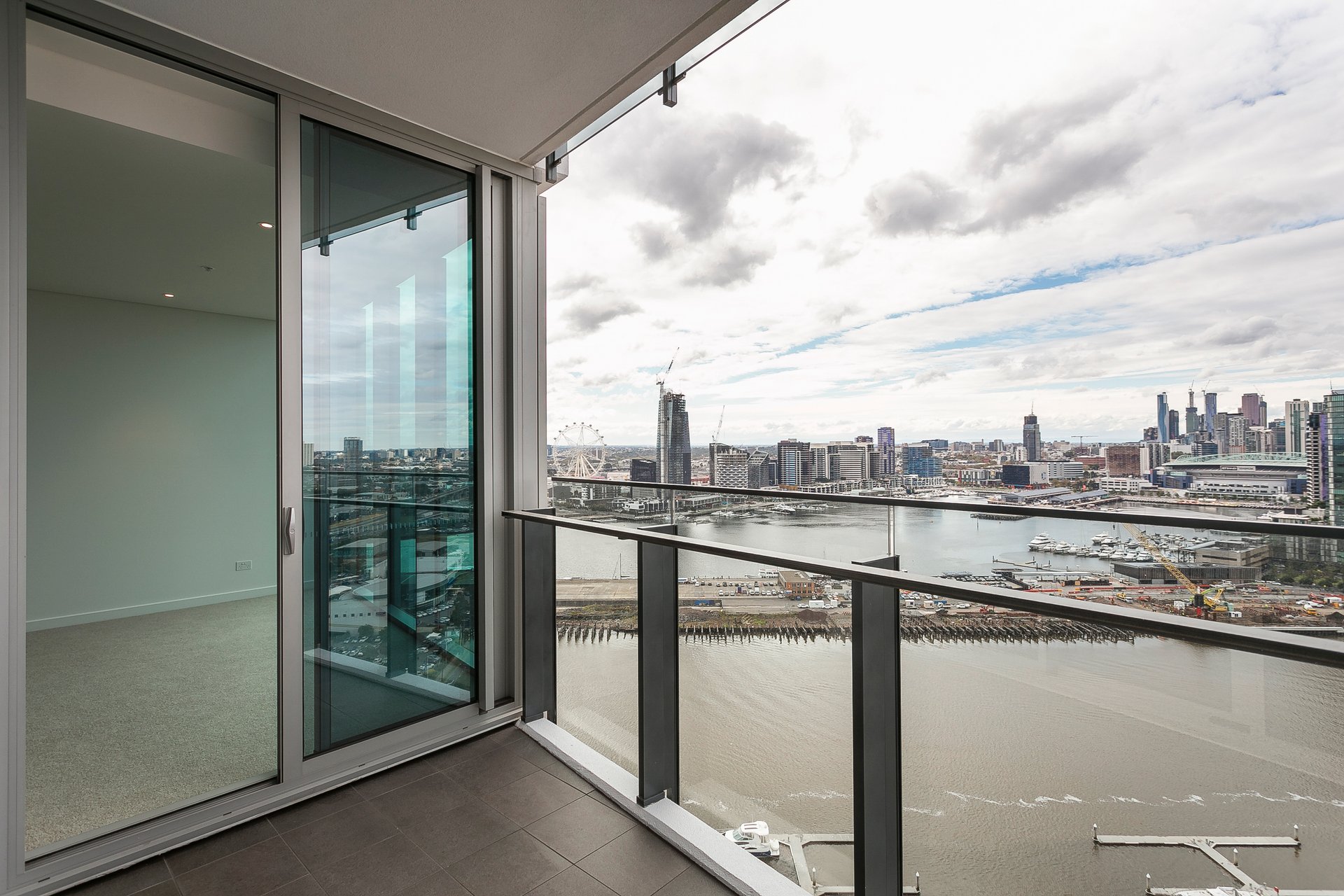Property Gallery Thumbnail 7
