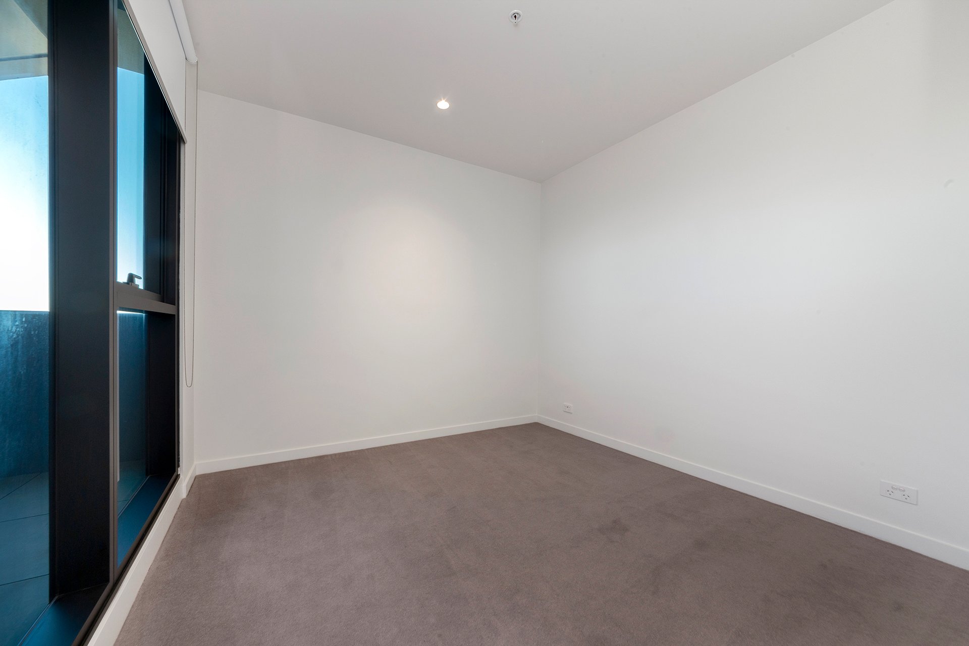 2405 / 253-273 Normanby Road SOUTH MELBOURNE