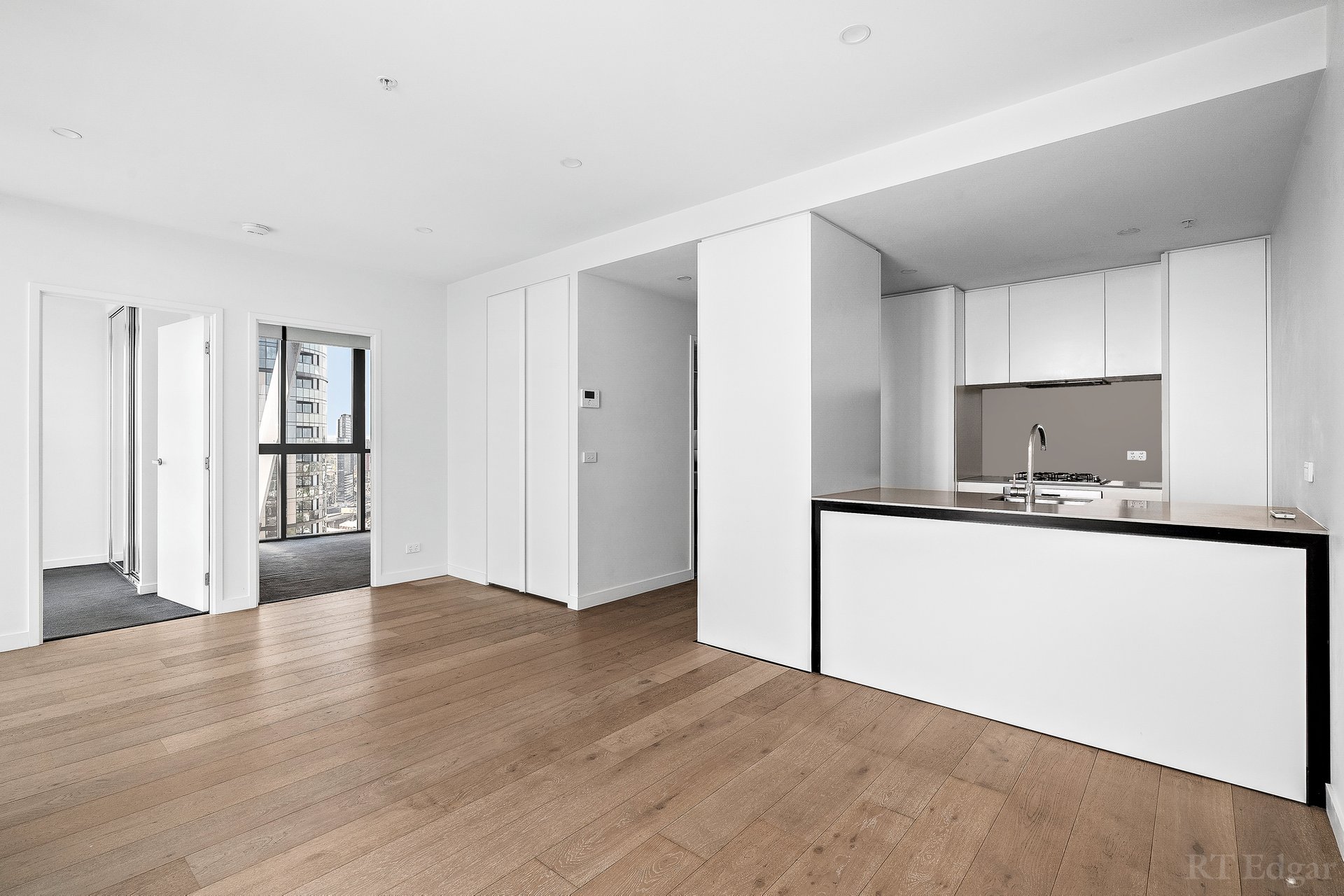 Property Gallery Thumbnail 2