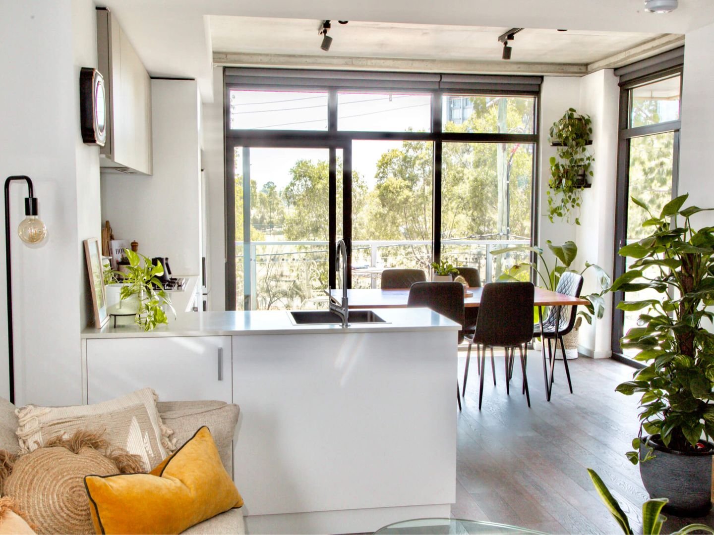 240/77 Hobsons Road, Kensington image 4