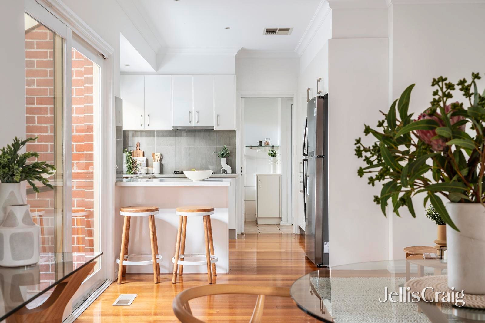 2/41 Airlie Road, Montmorency image 2