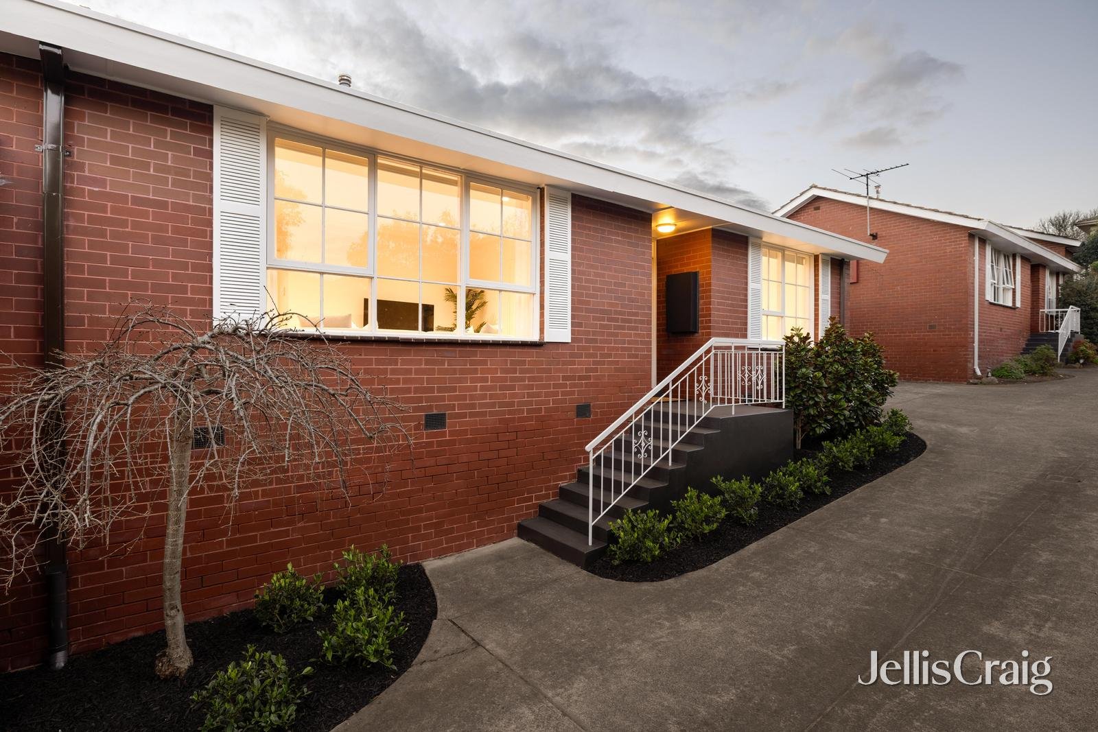 2/41 Clifton Road, Hawthorn&nbsp;East image 2