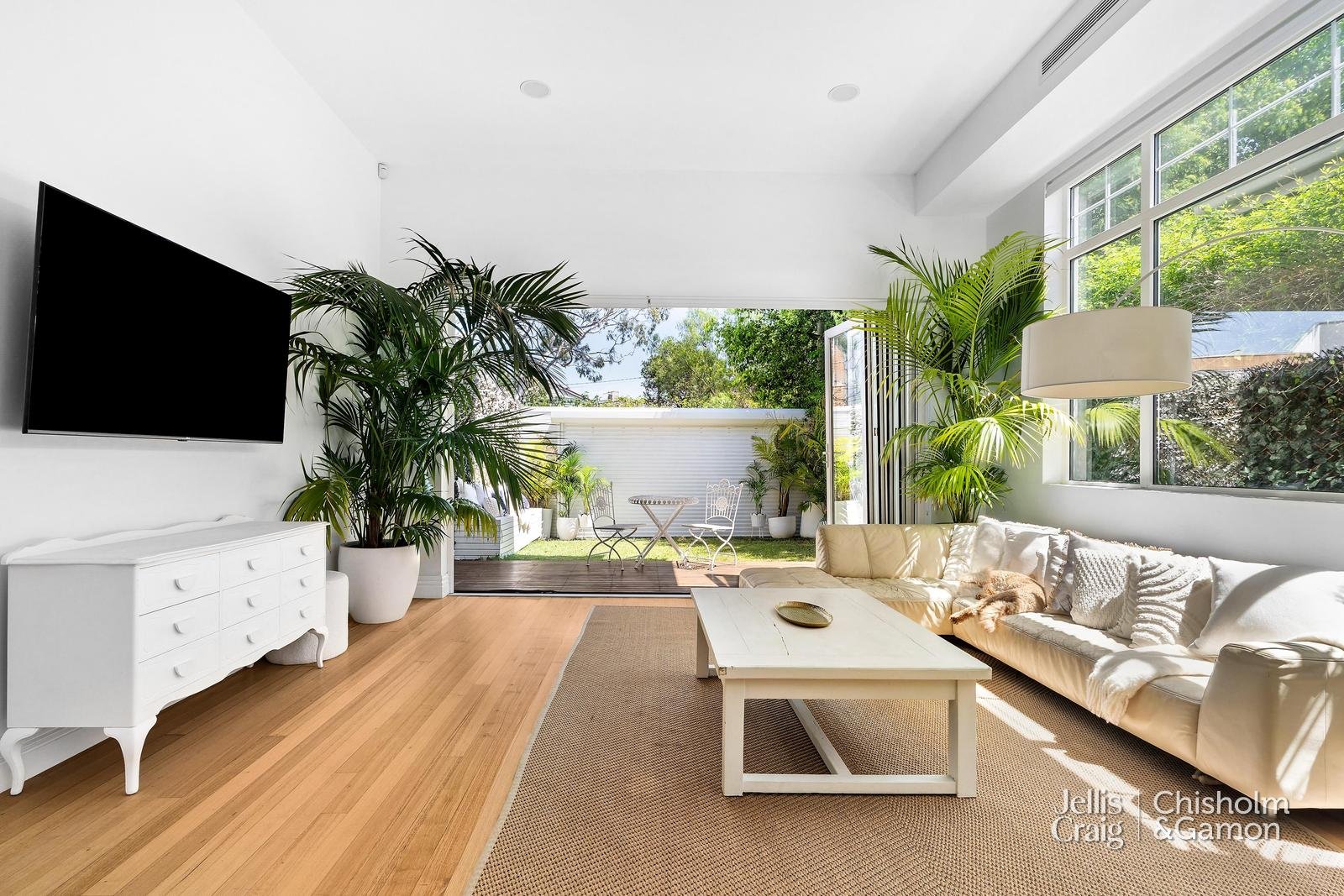 241 Hotham Street, Ripponlea image 2