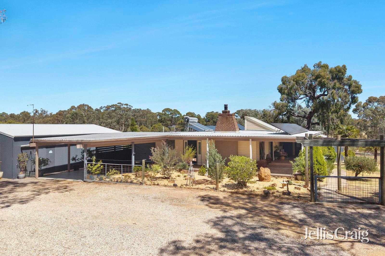 241 McGregors Road, Walmer image 1