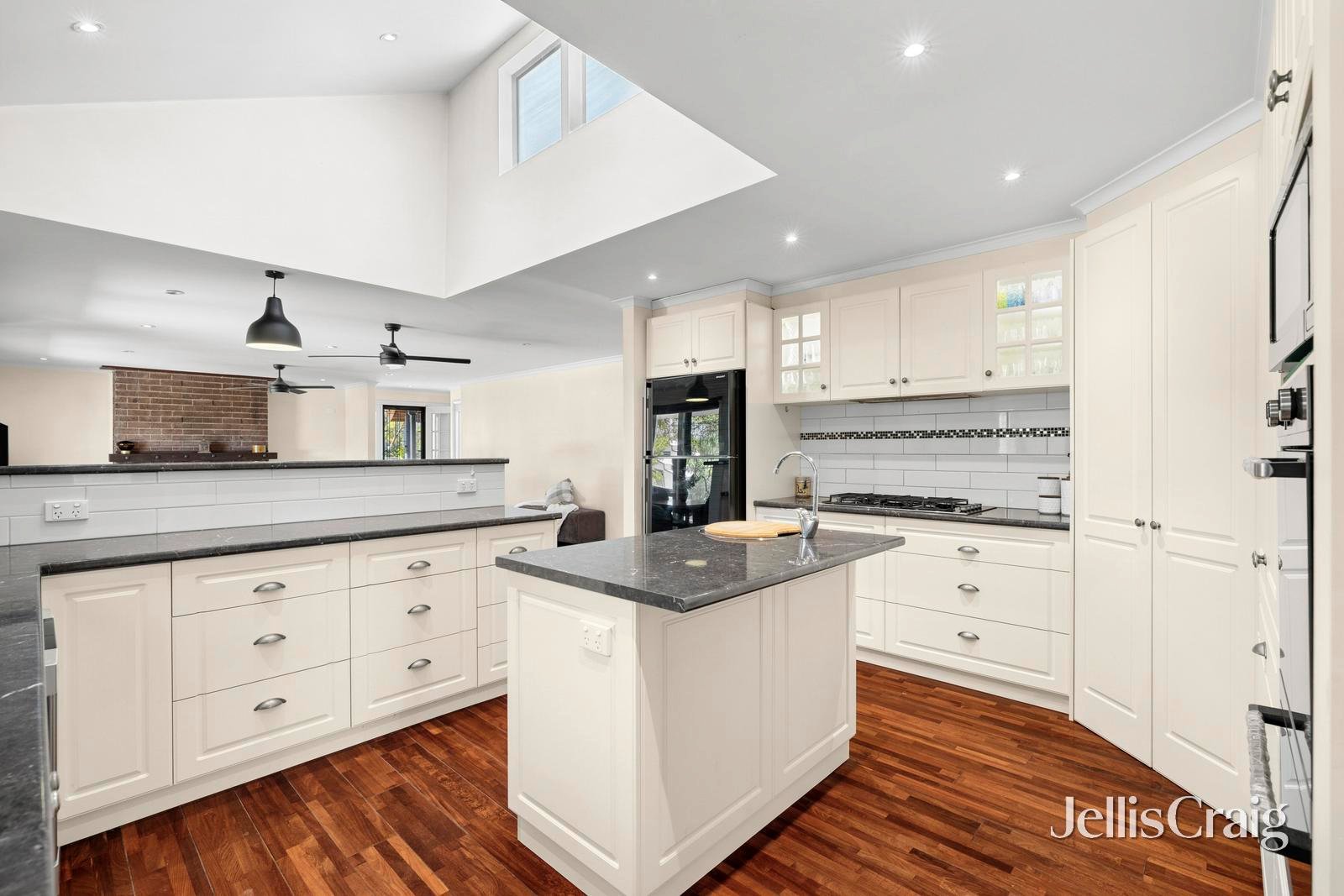 241 McGregors Road, Walmer image 7