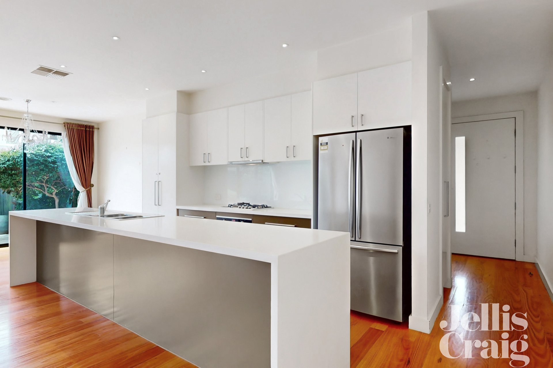 2/41 Orange Street, Bentleigh East image 3