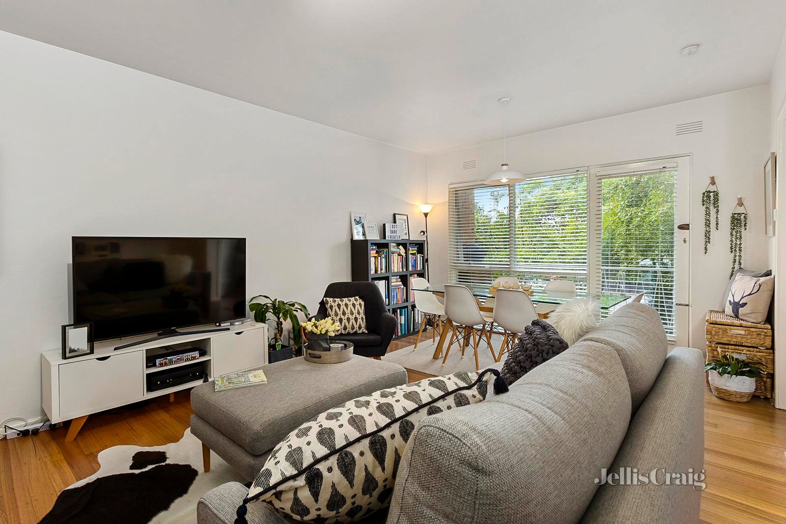 2/41 Riversdale Road, Hawthorn image 3