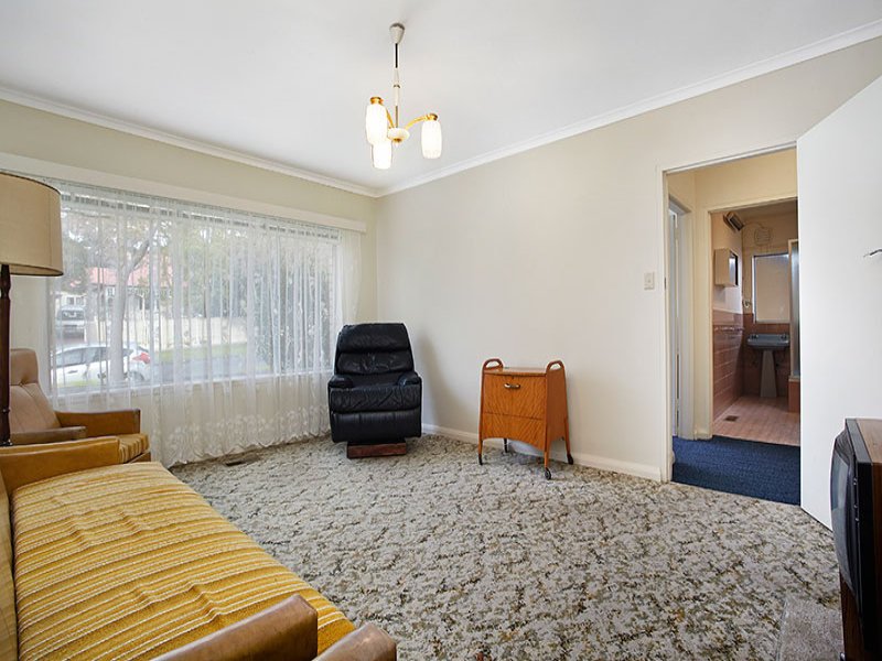 2/41 Zetland Road, Mont Albert image 2