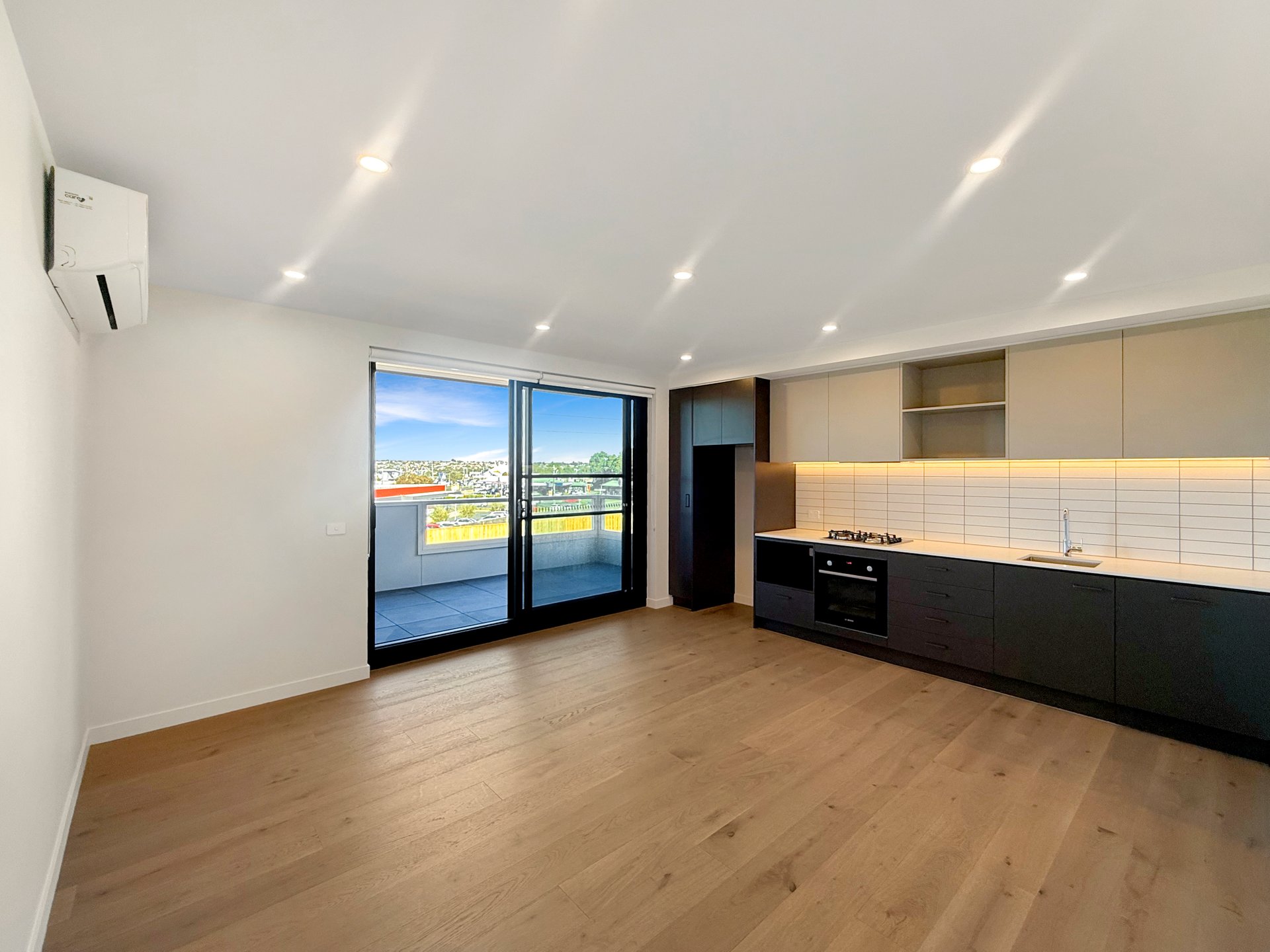 24/104 Colac Road, Highton image 2