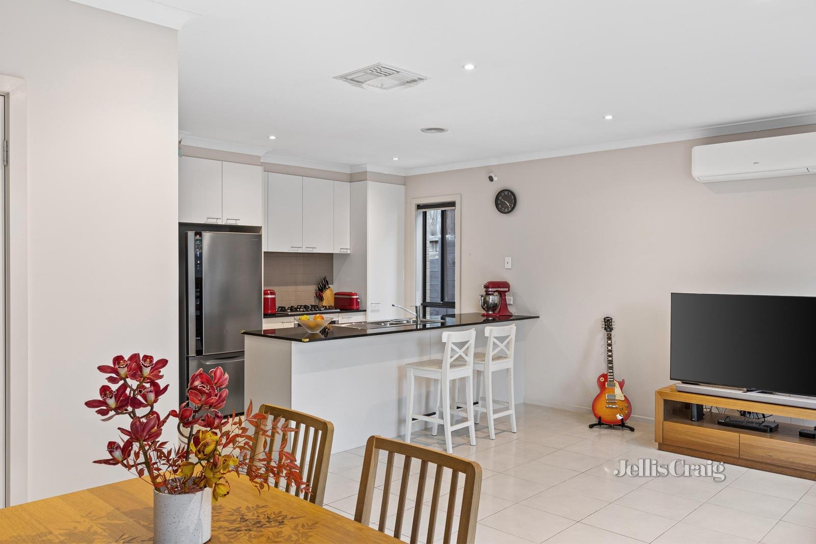 24/12 Irvine Street, Mitcham image 3