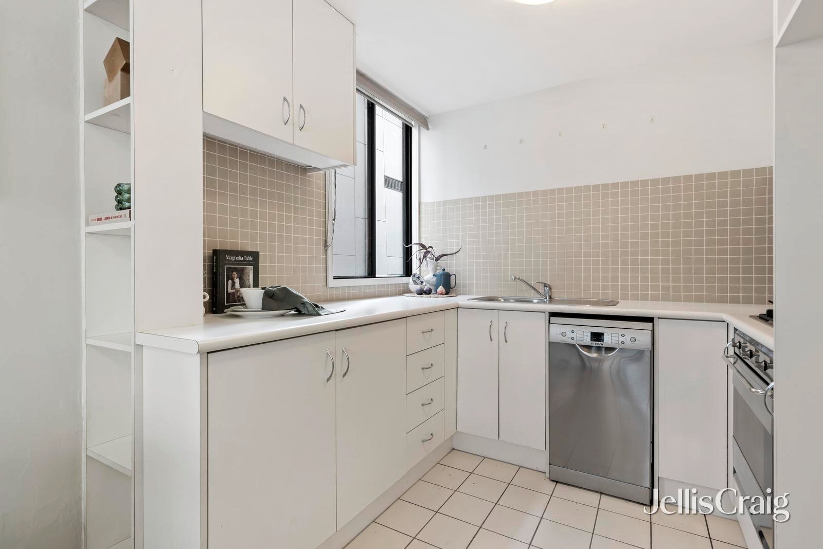 24/16-18 Barkly Place, Carlton image 5