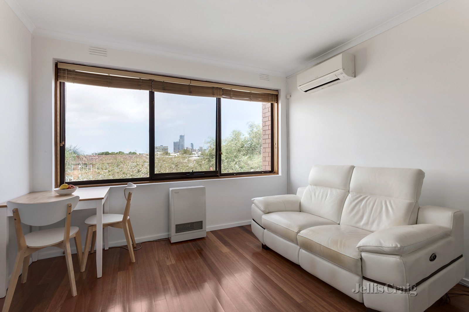 24/160 Coppin Street, Richmond image 2