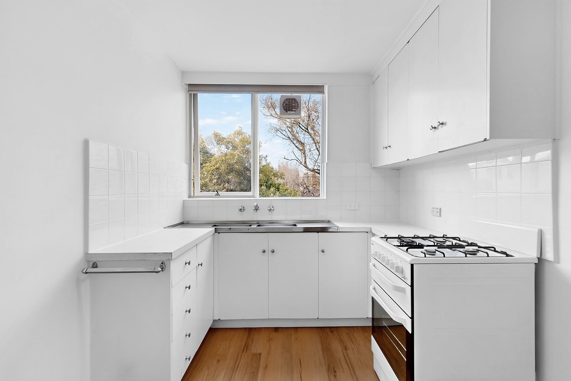 24 / 17-21 Tivoli Place SOUTH YARRA