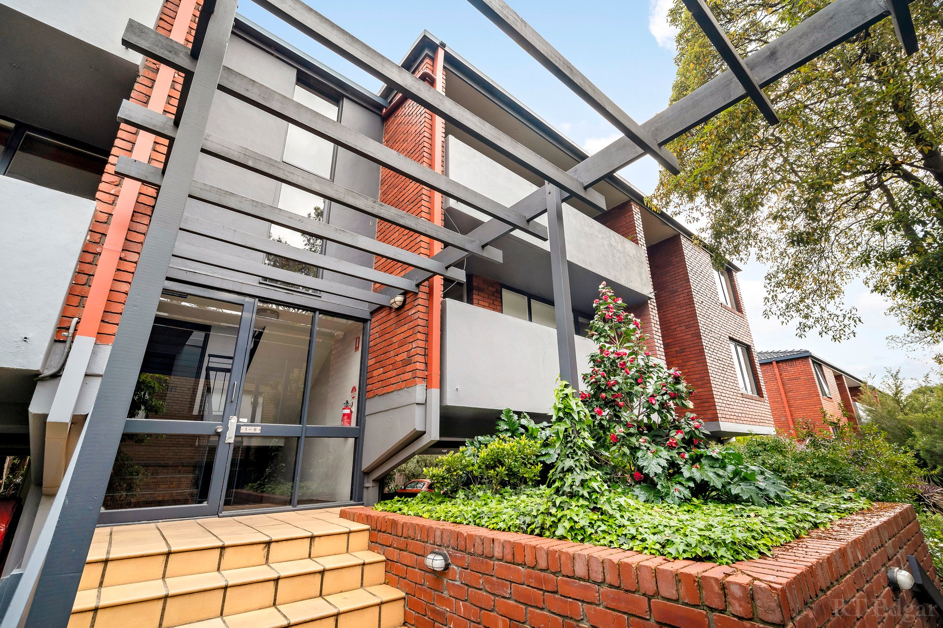 Property Gallery - Main Image