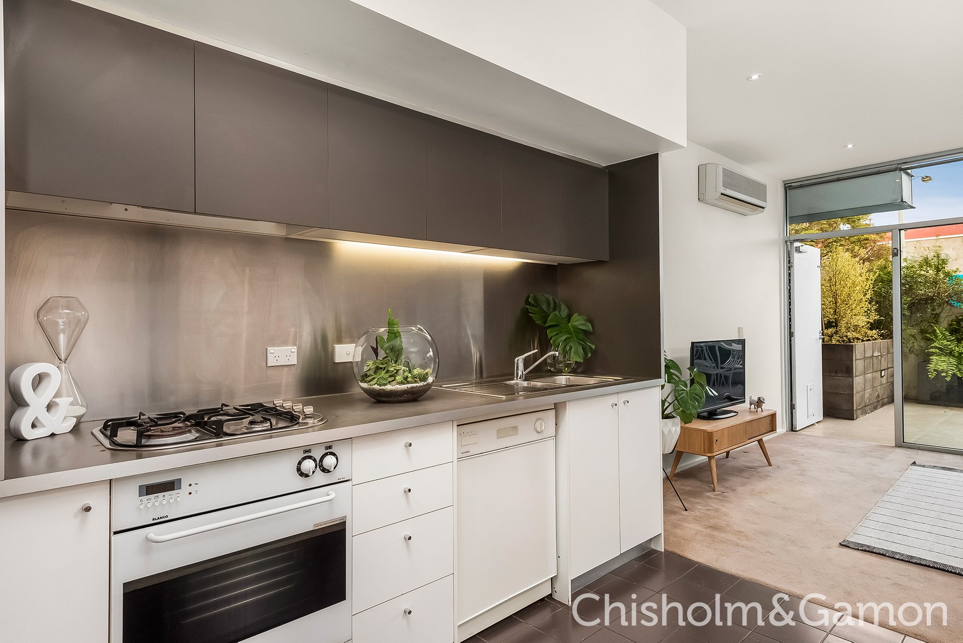 24/181 Bay Street, Port Melbourne image 7