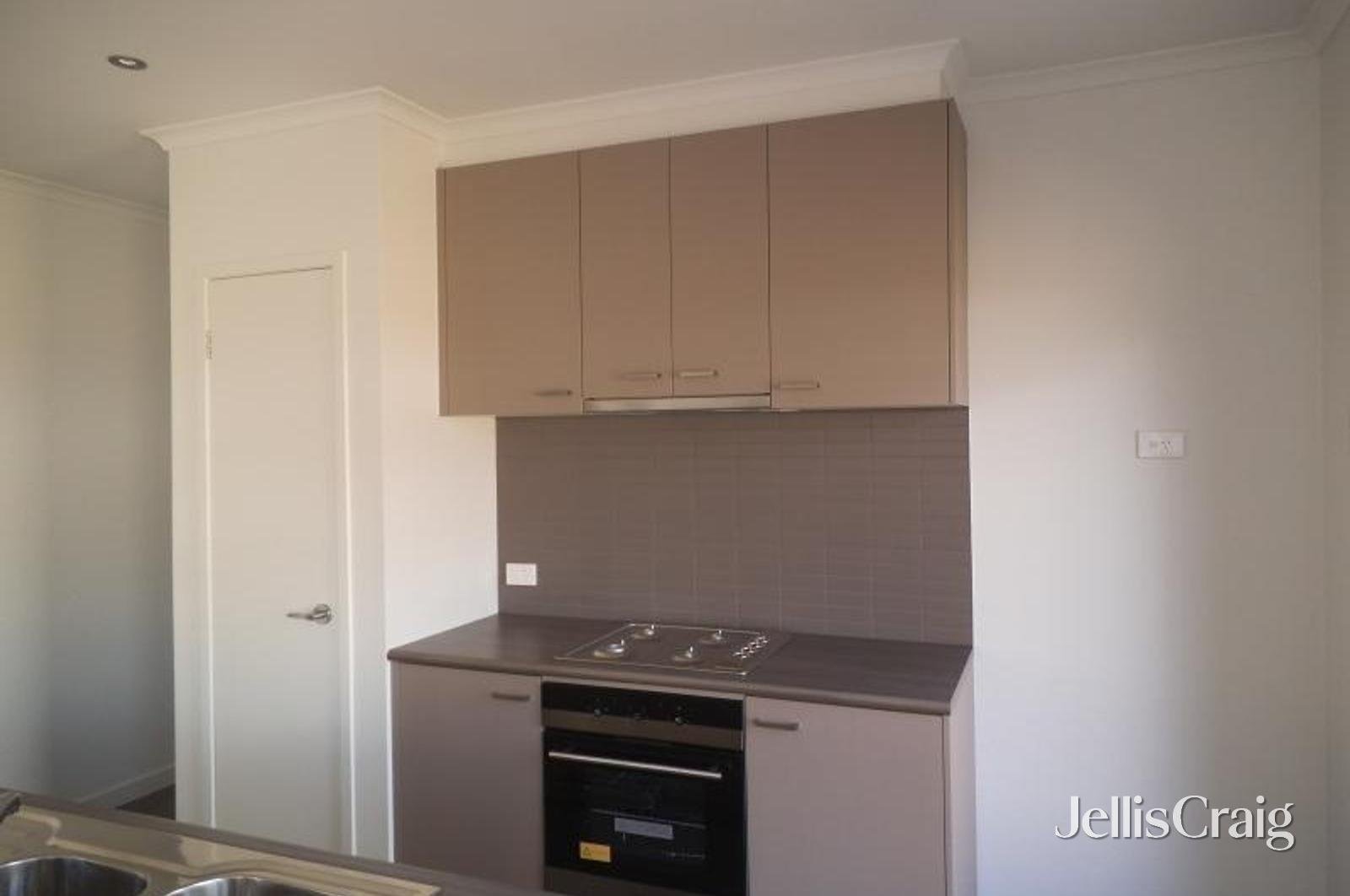 2/41A Durham Street, Newington image 2