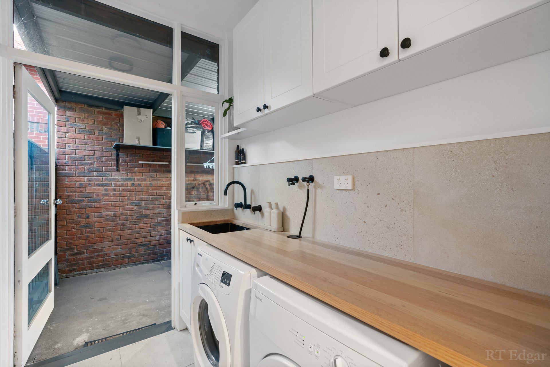 Property Gallery Thumbnail 14