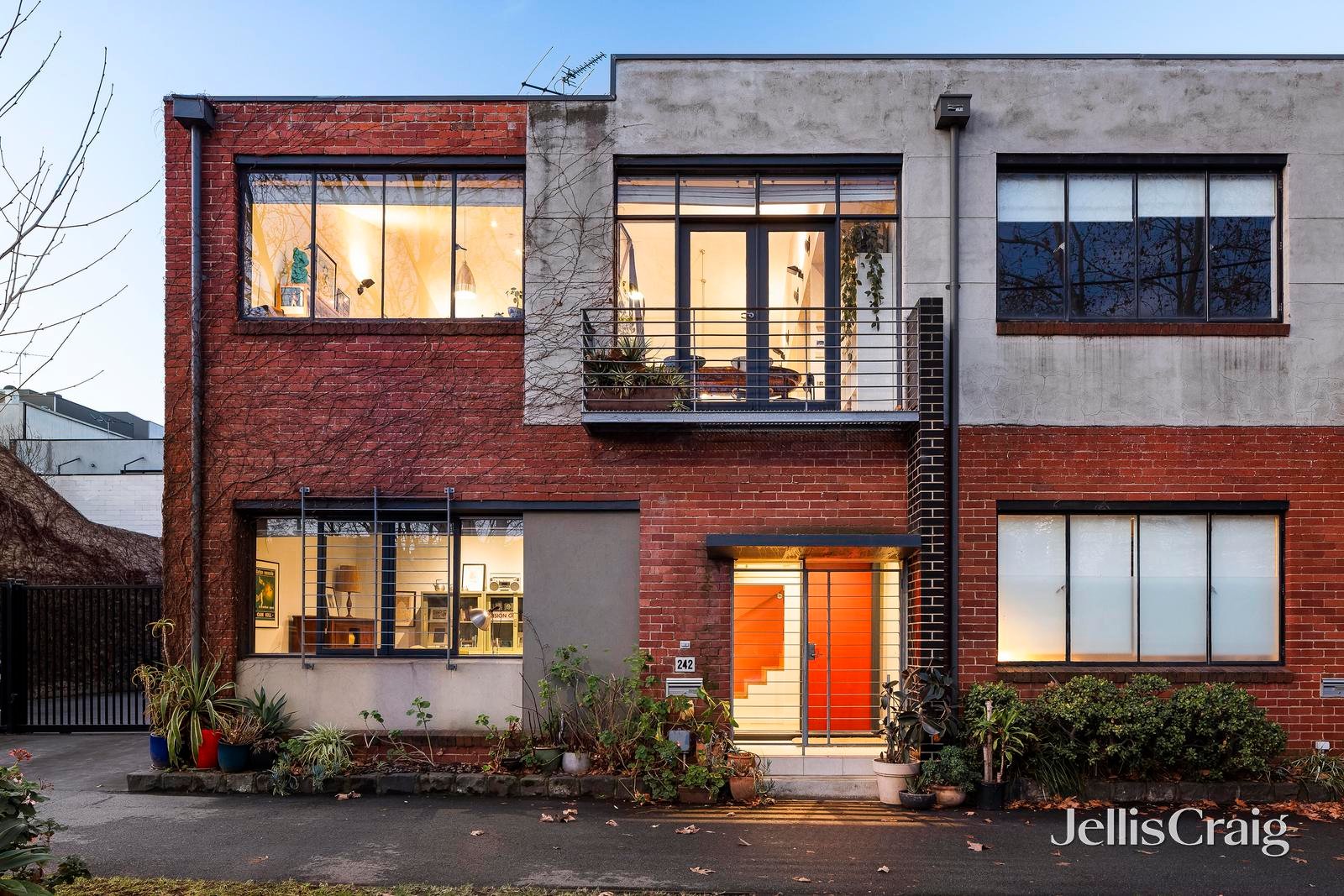 242 Adderley Street, West Melbourne image 2